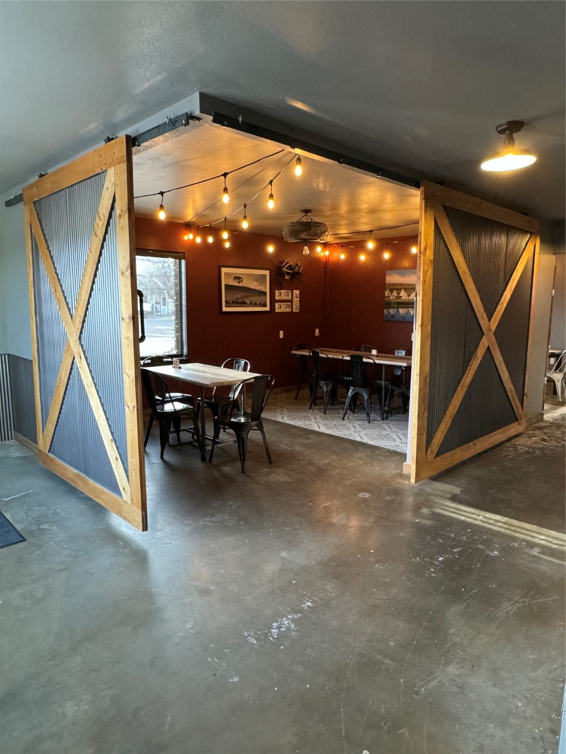 315 E Railroad Street