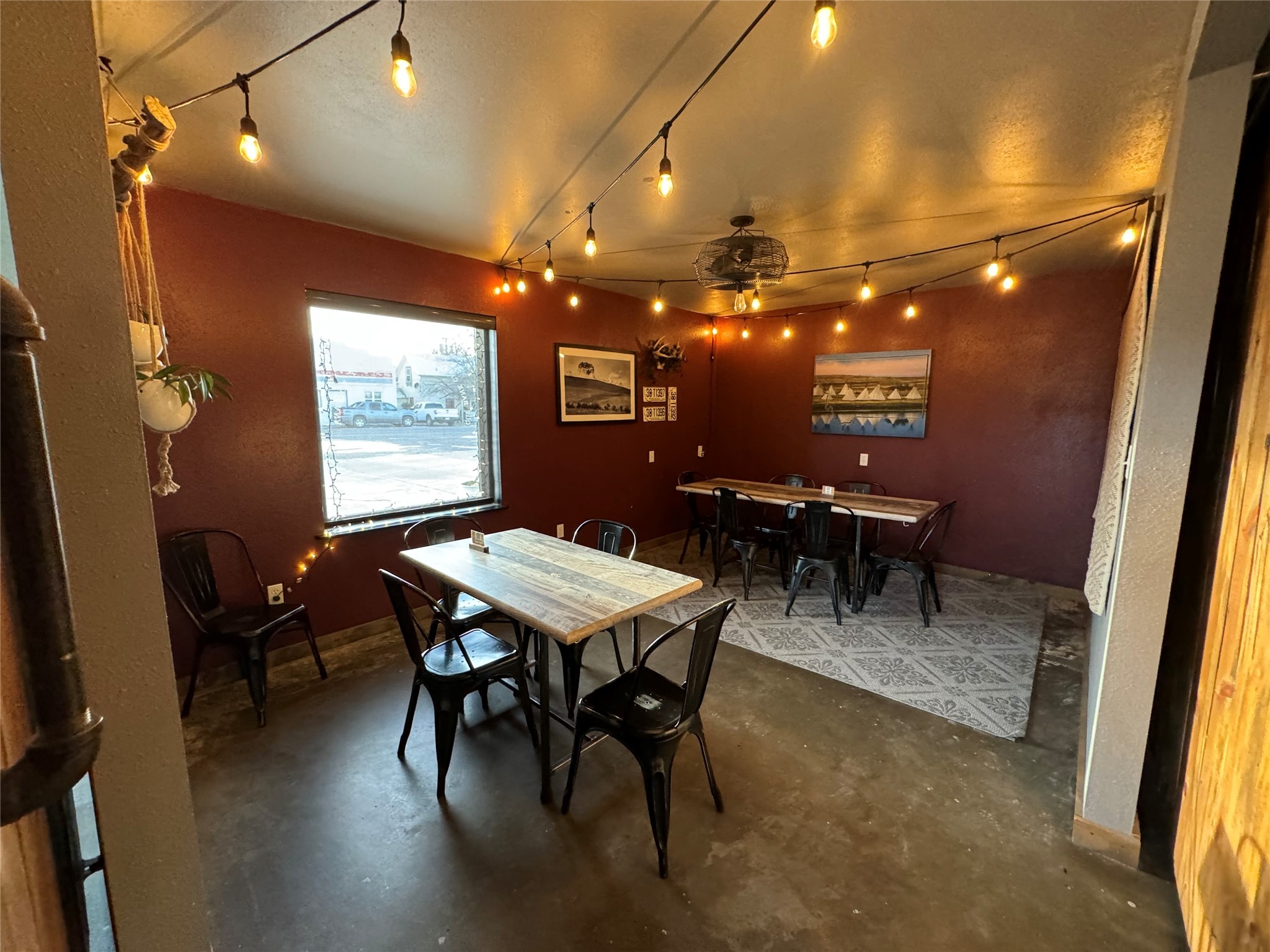 315 E Railroad Street