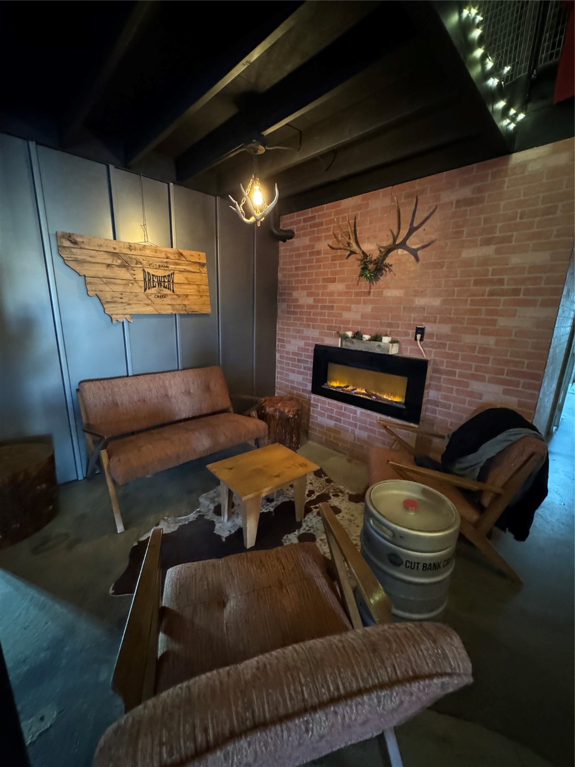 315 E Railroad Street