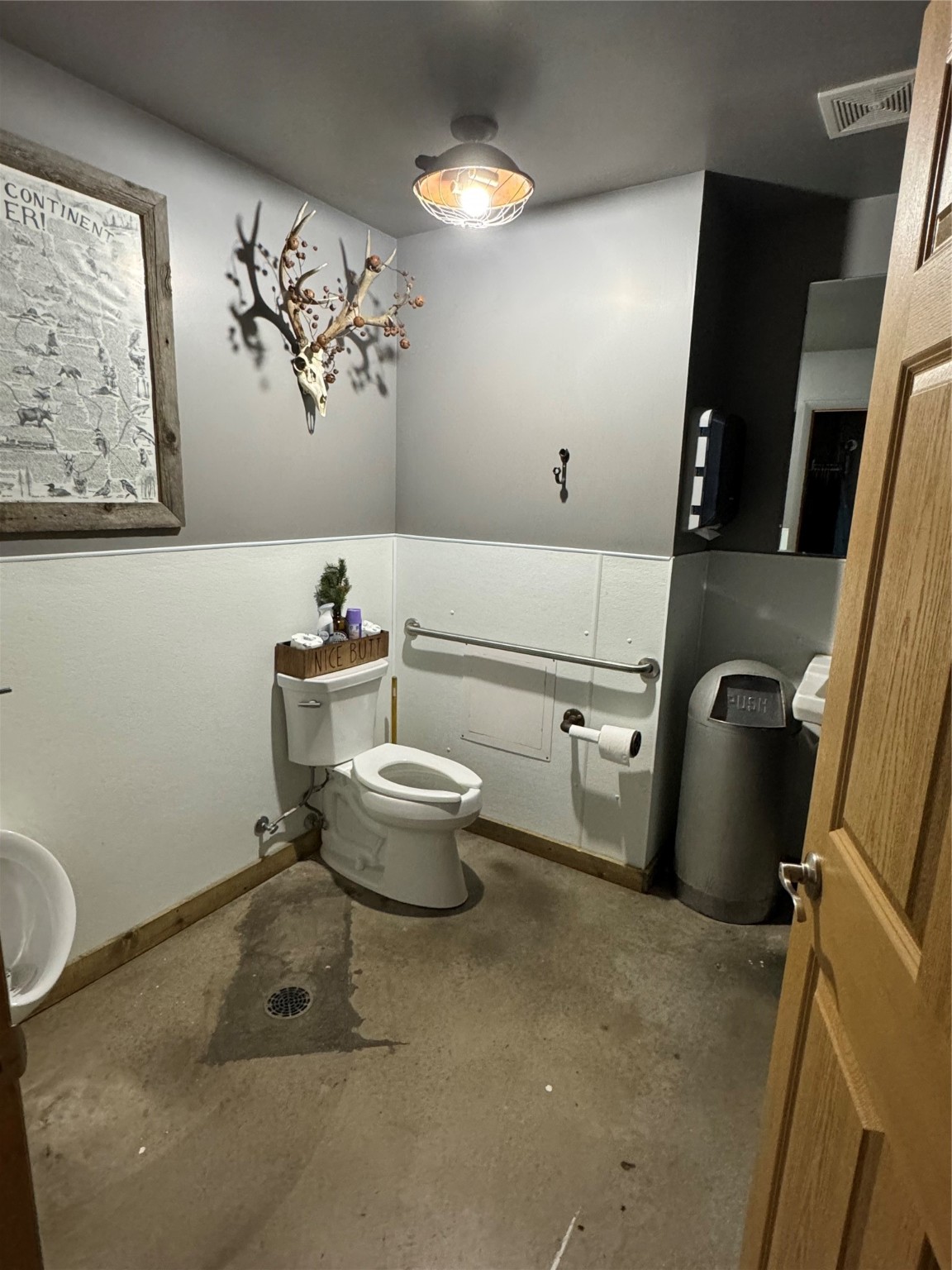 315 E Railroad Street