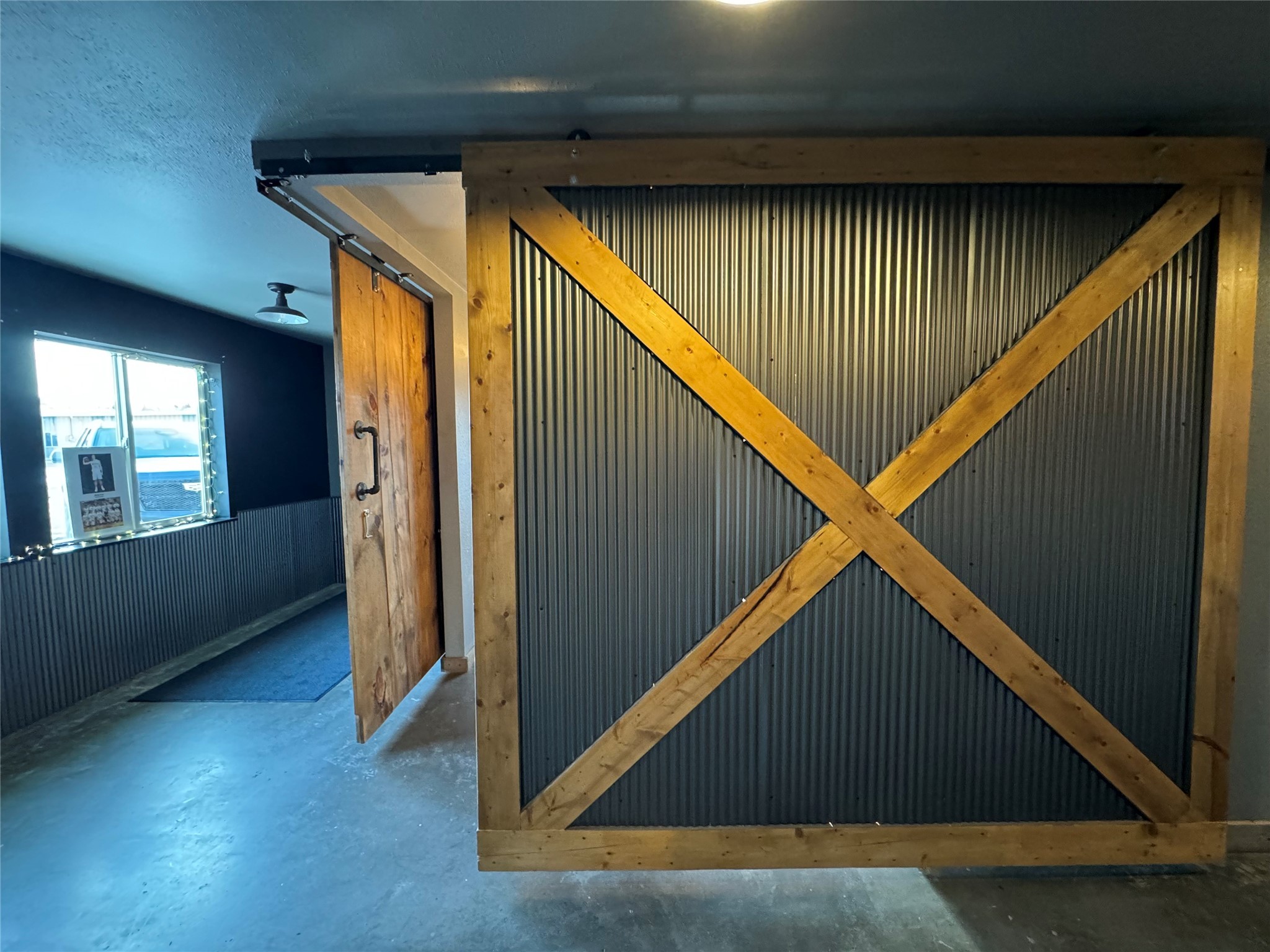 315 E Railroad Street