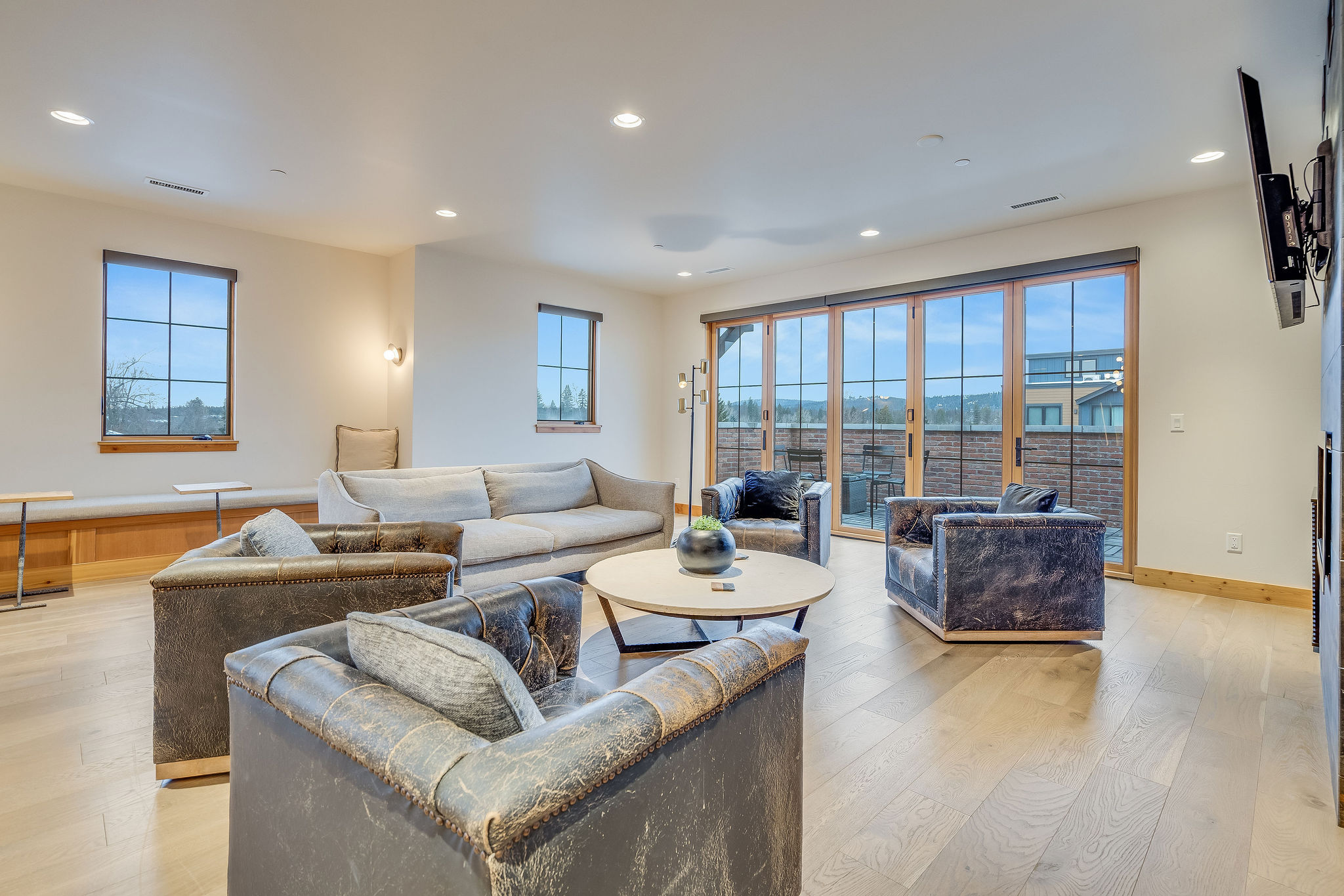 325 Central Avenue 301