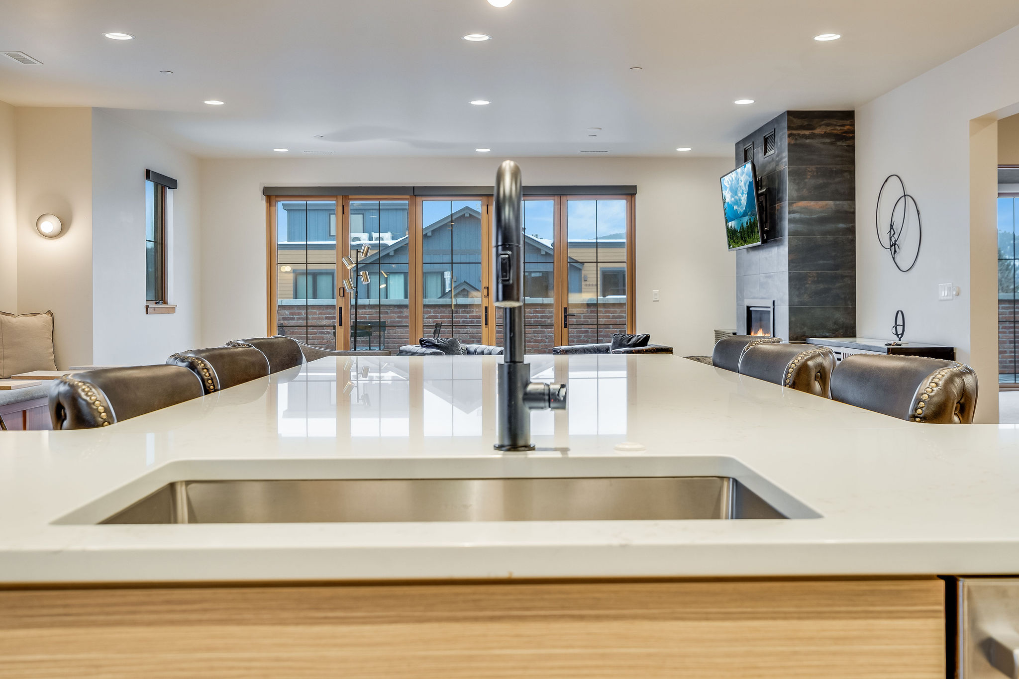 325 Central Avenue 301