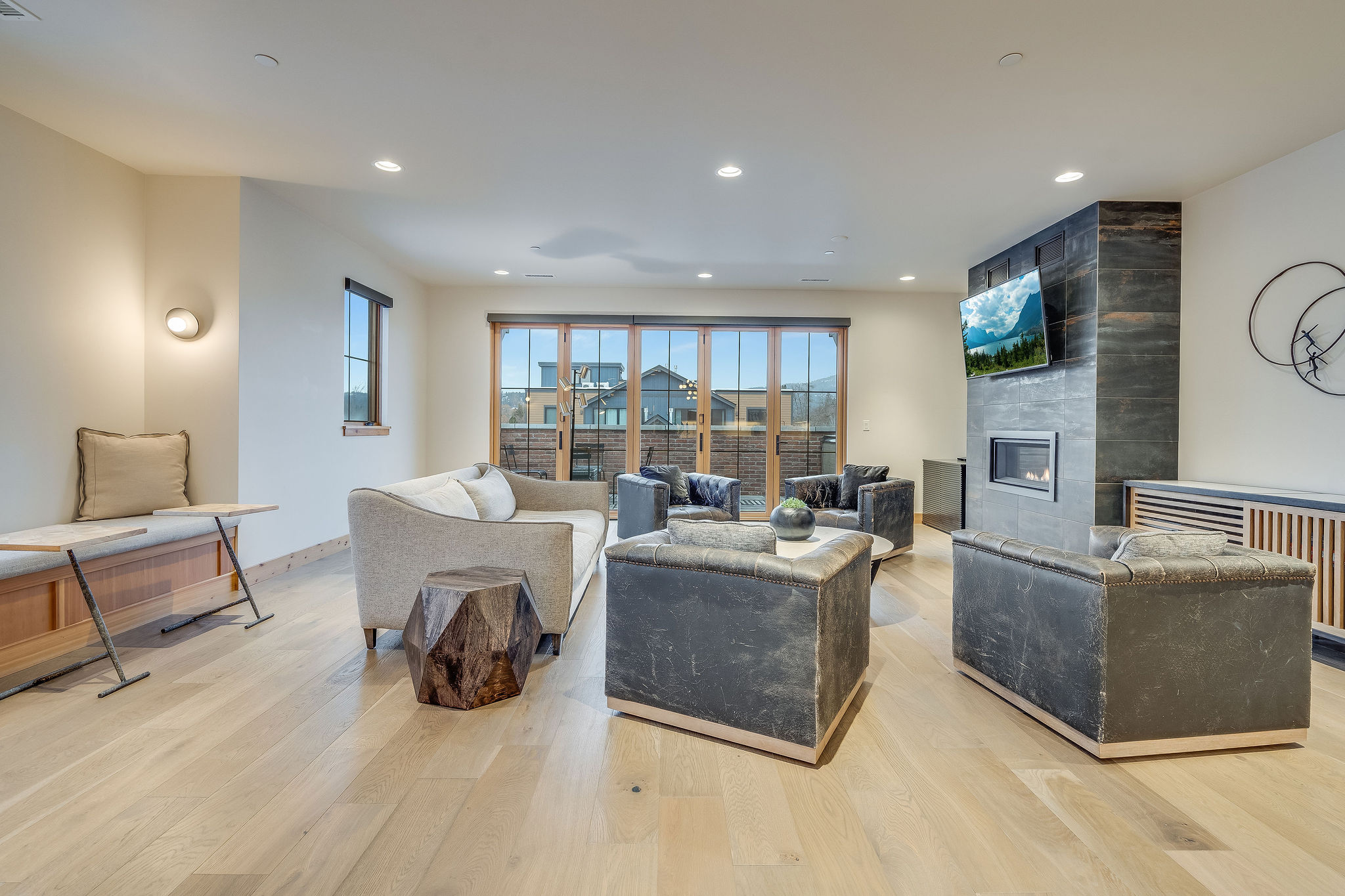 325 Central Avenue 301