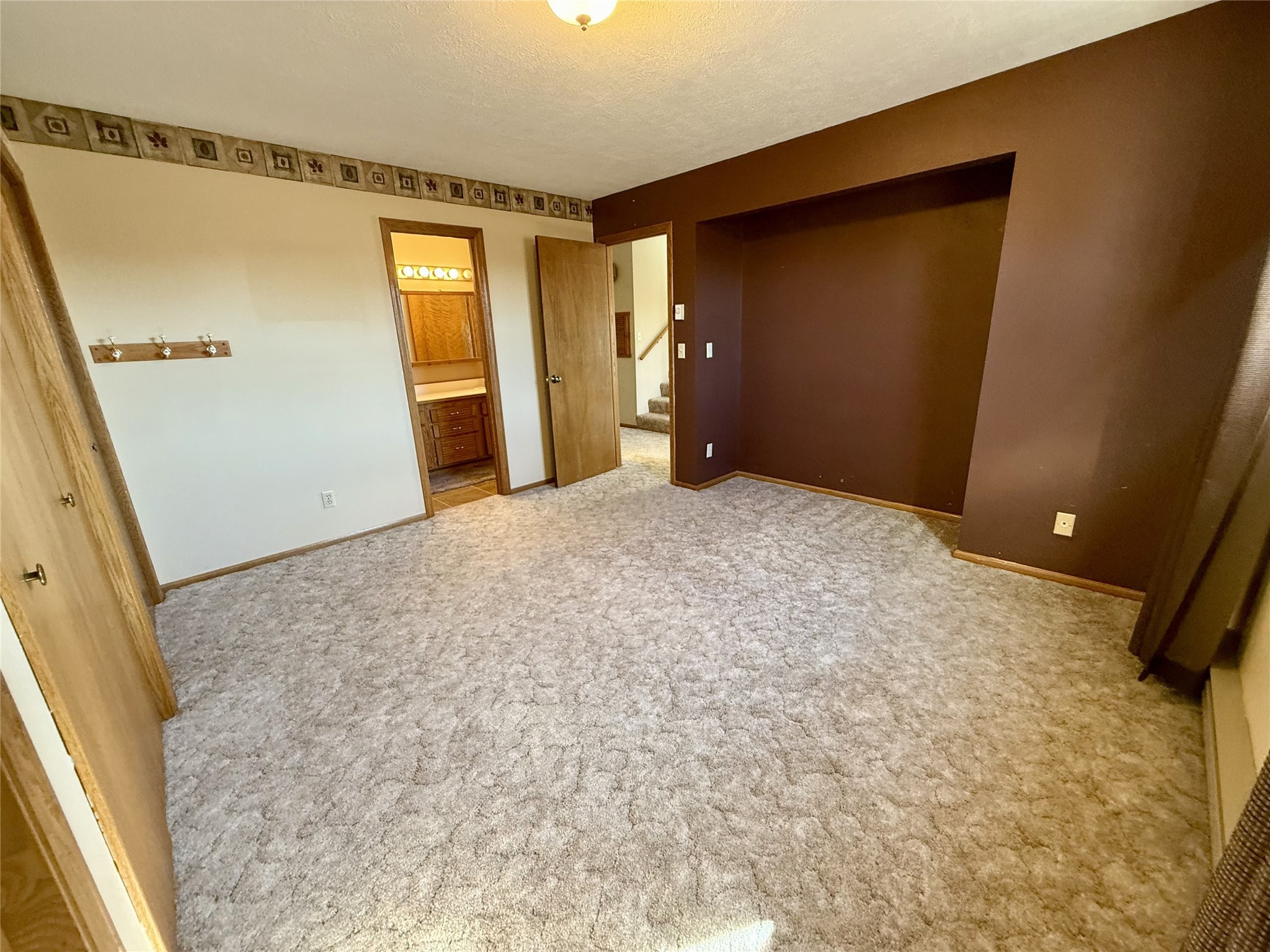 114 4th Street SW