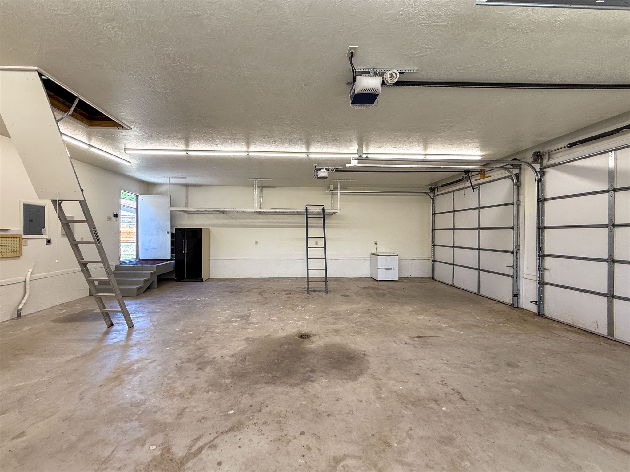 20 2nd Street S