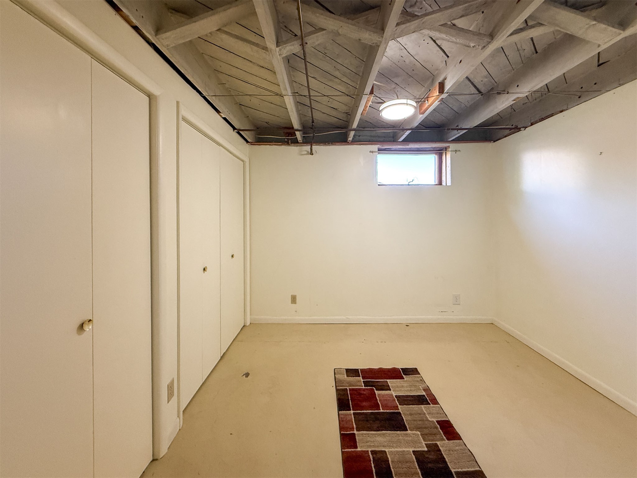 20 2nd Street S