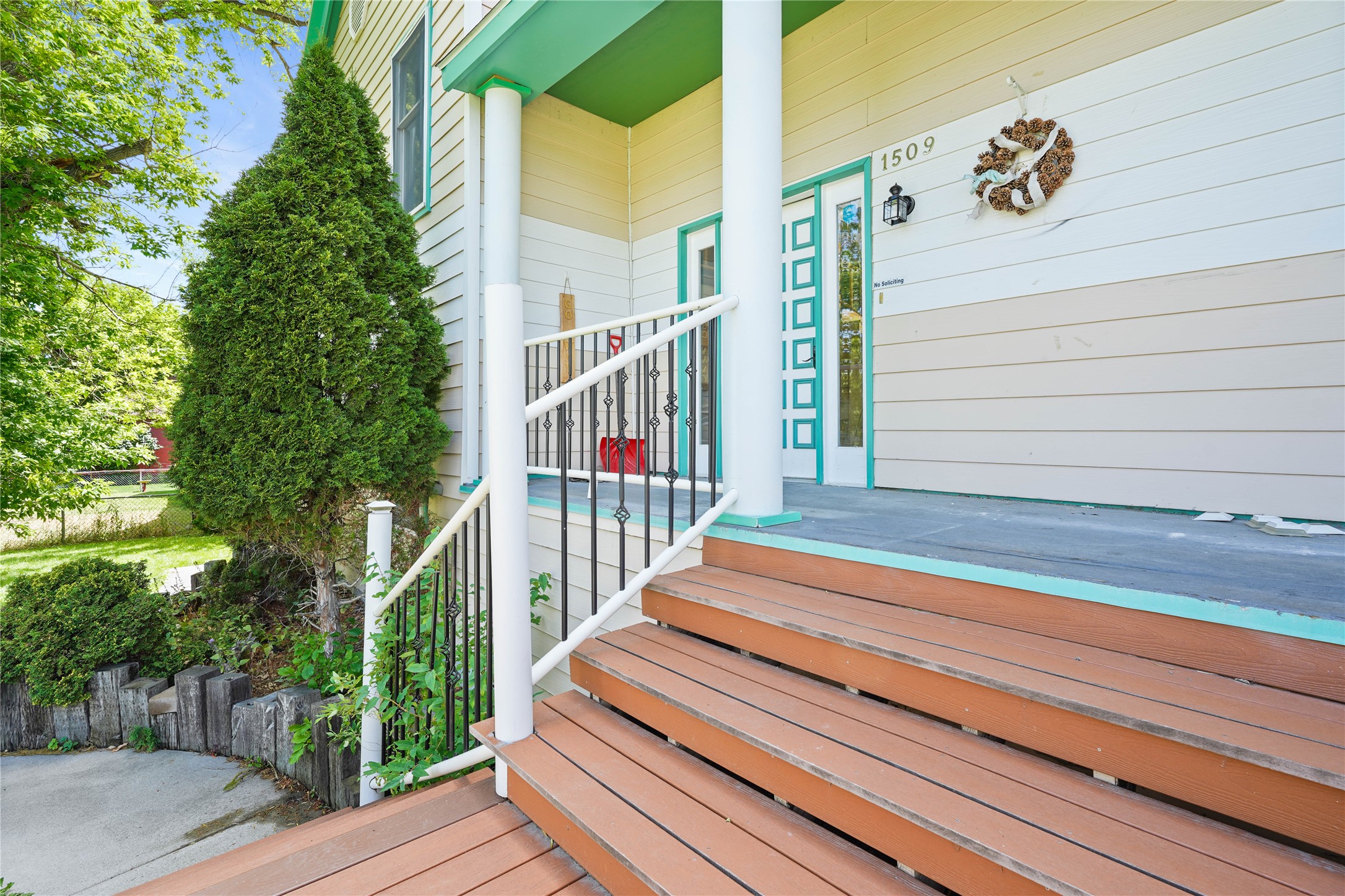 1509/1513 Walnut Street