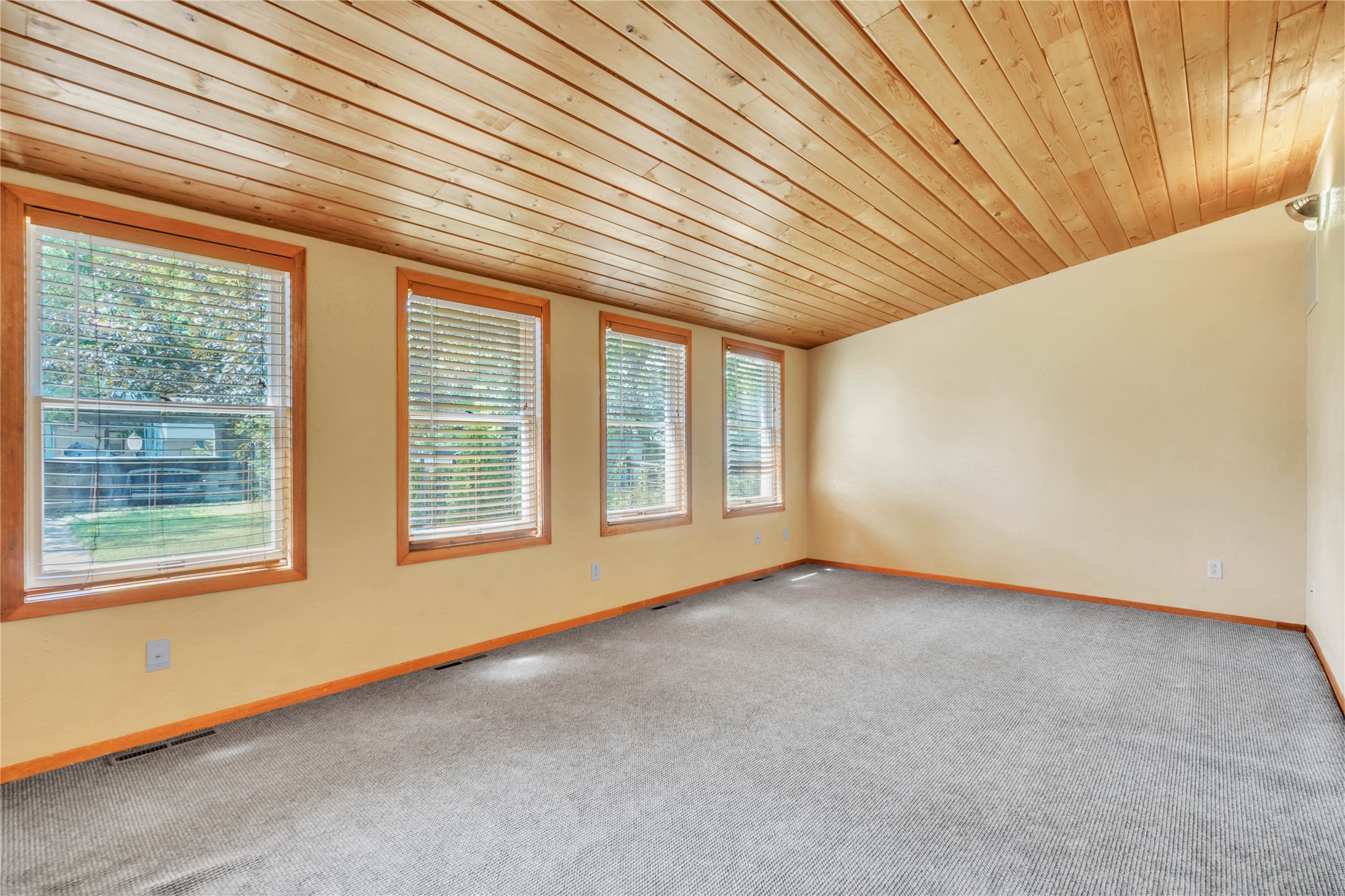 1509/1513 Walnut Street