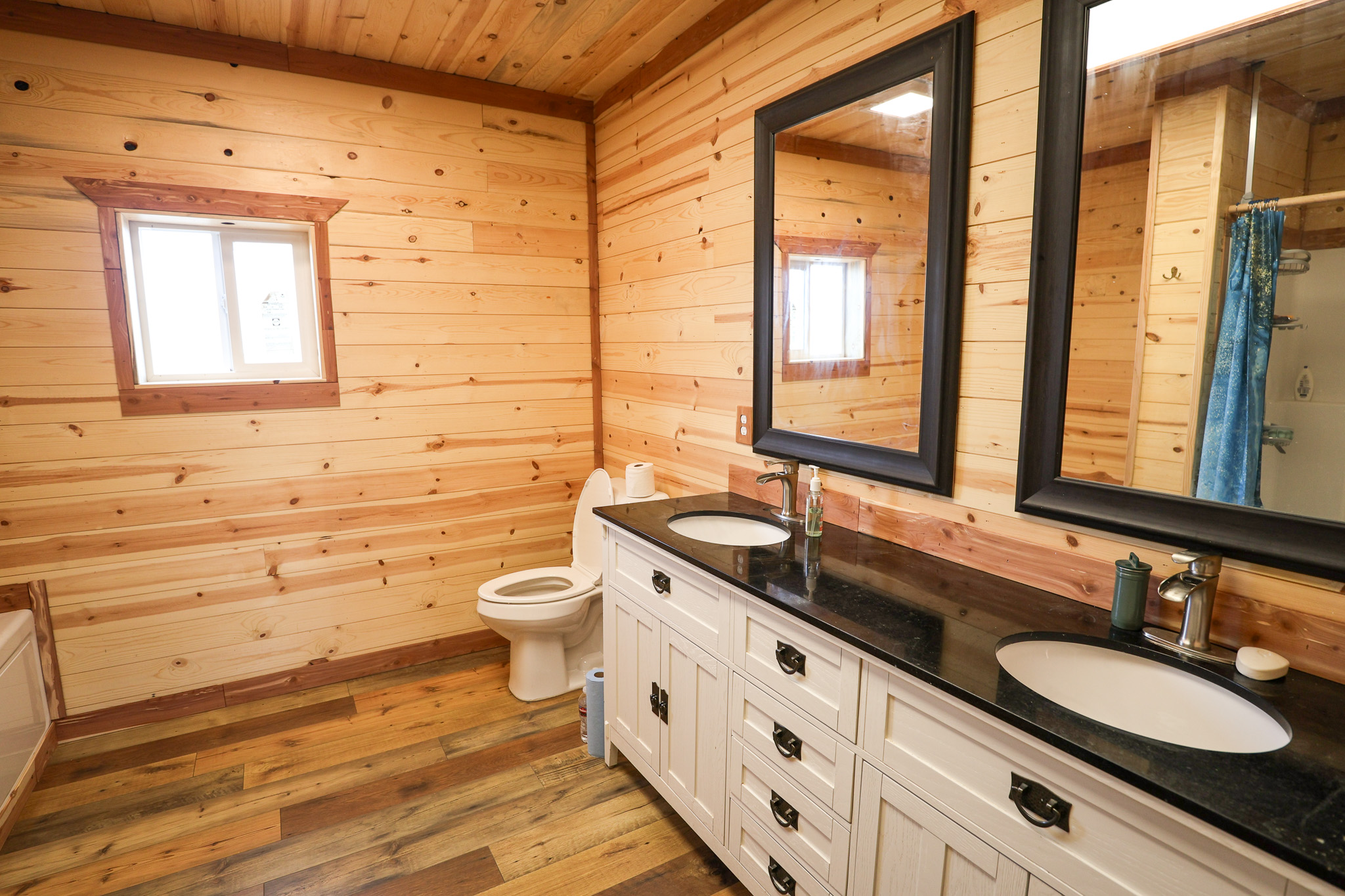 442 Vaughn North Frontage Road