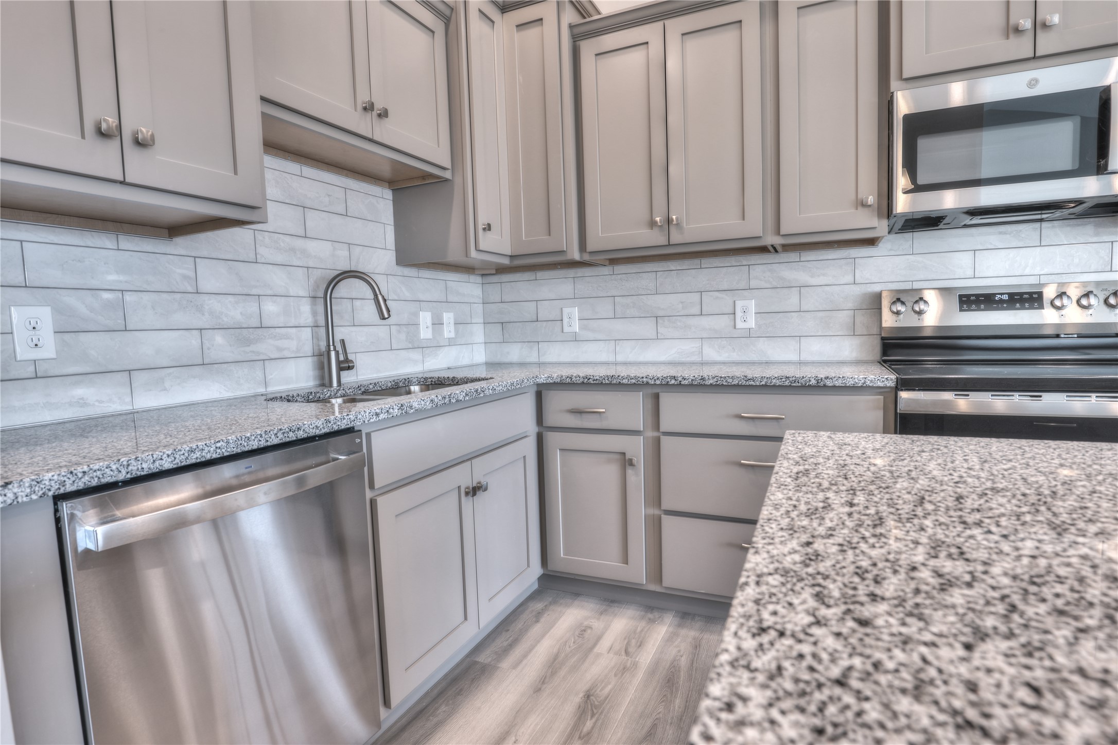 2919 Adam Run Avenue