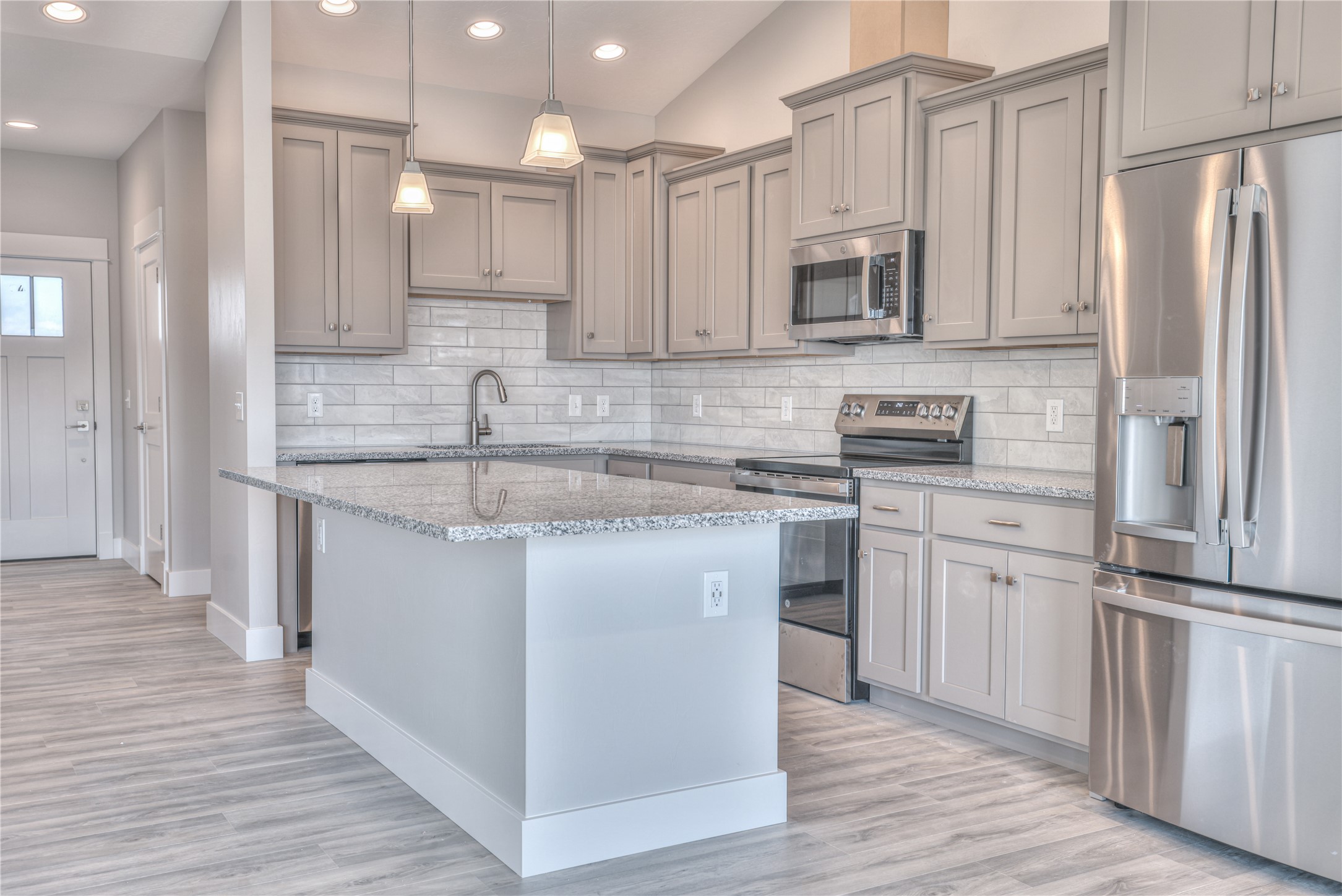 2919 Adam Run Avenue