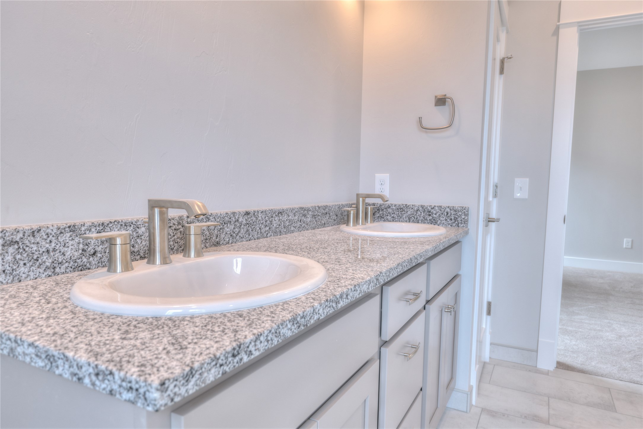 2919 Adam Run Avenue