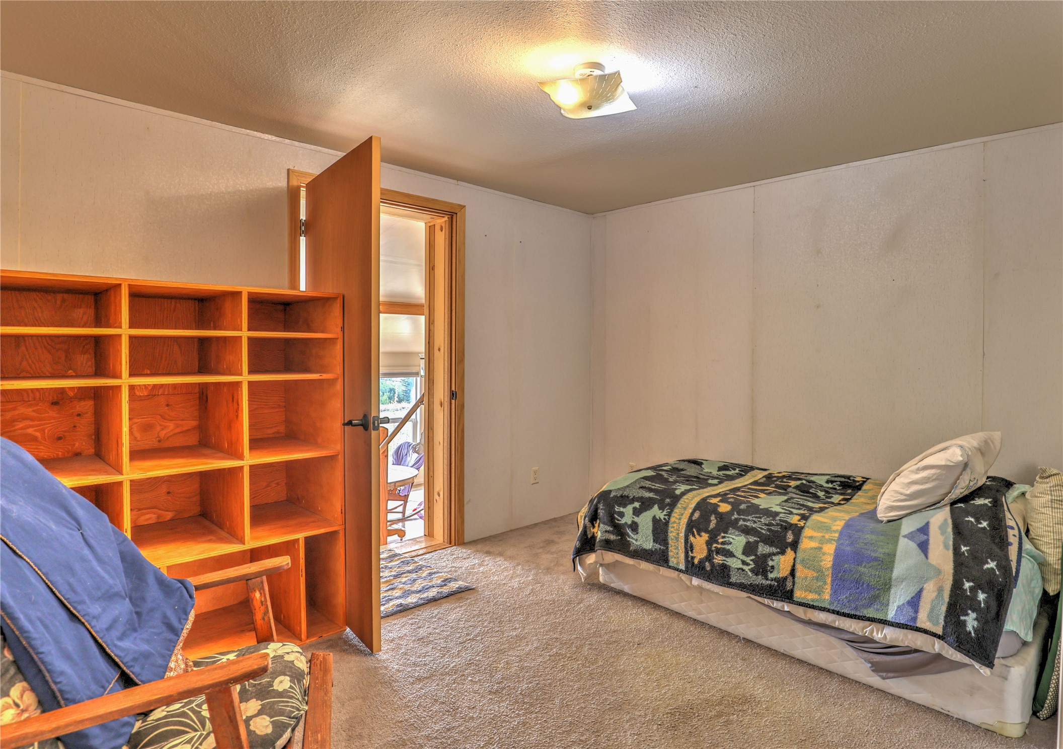 35 Hanging Wall Road