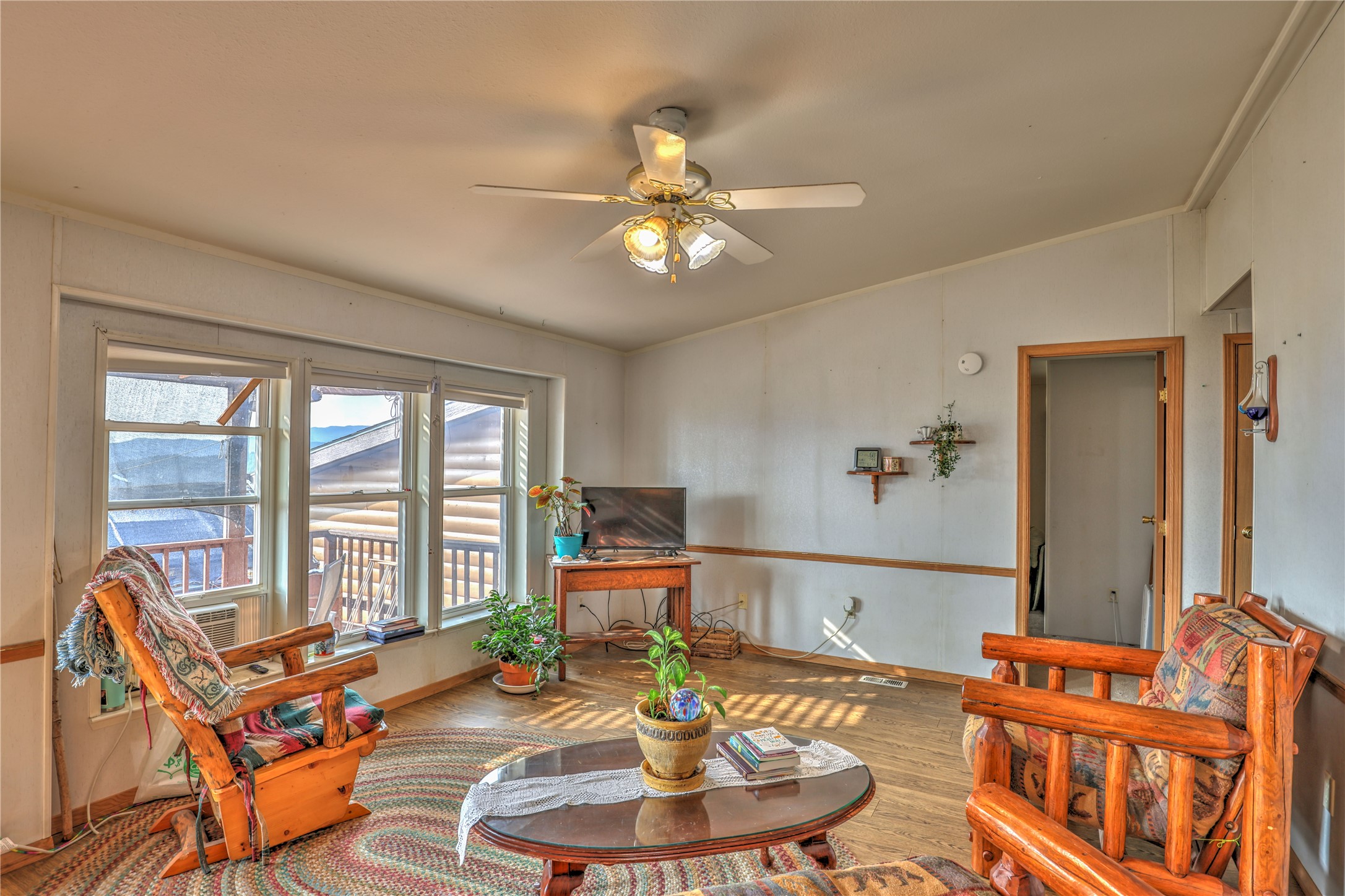 35 Hanging Wall Road