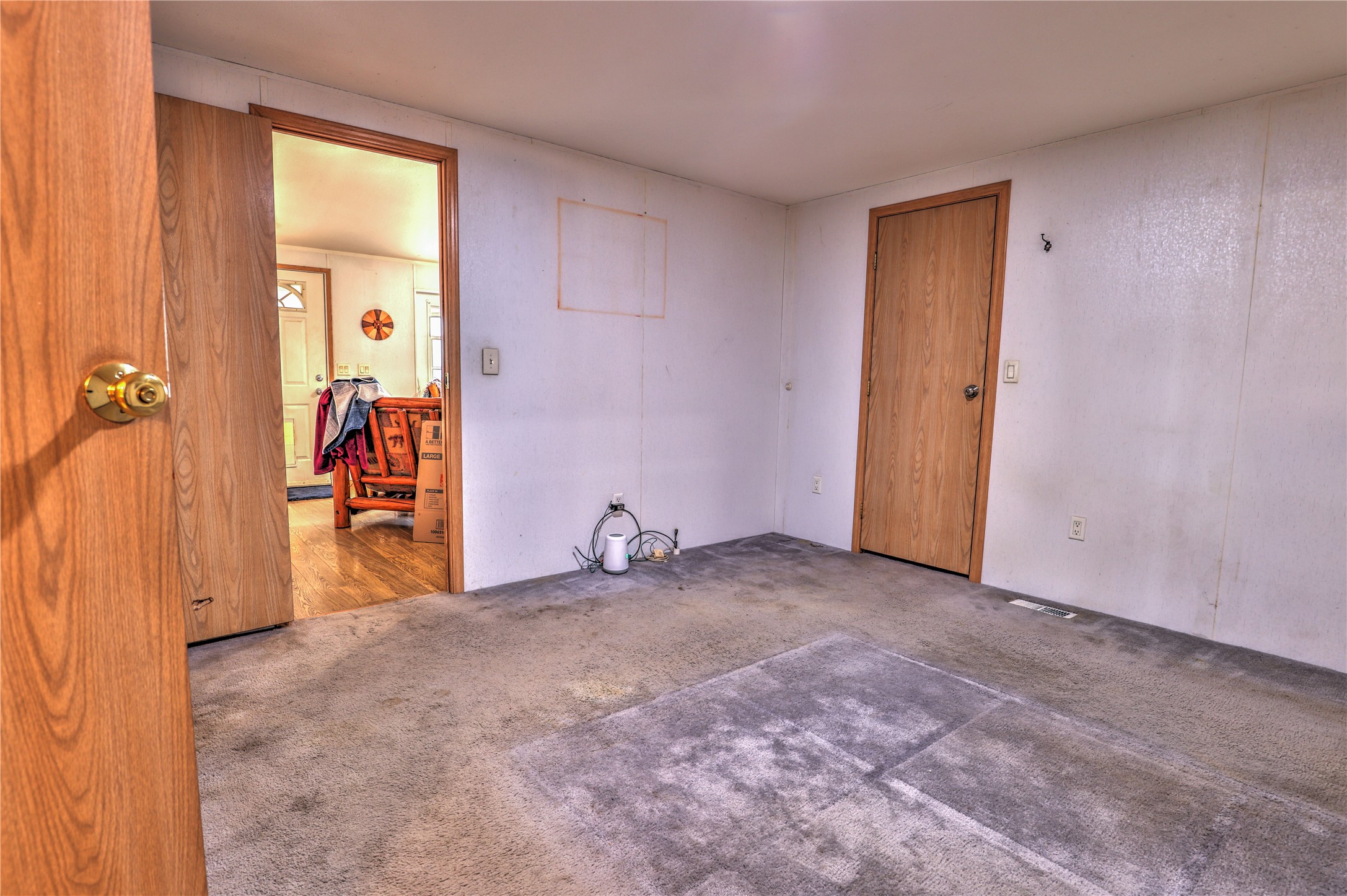 35 Hanging Wall Road