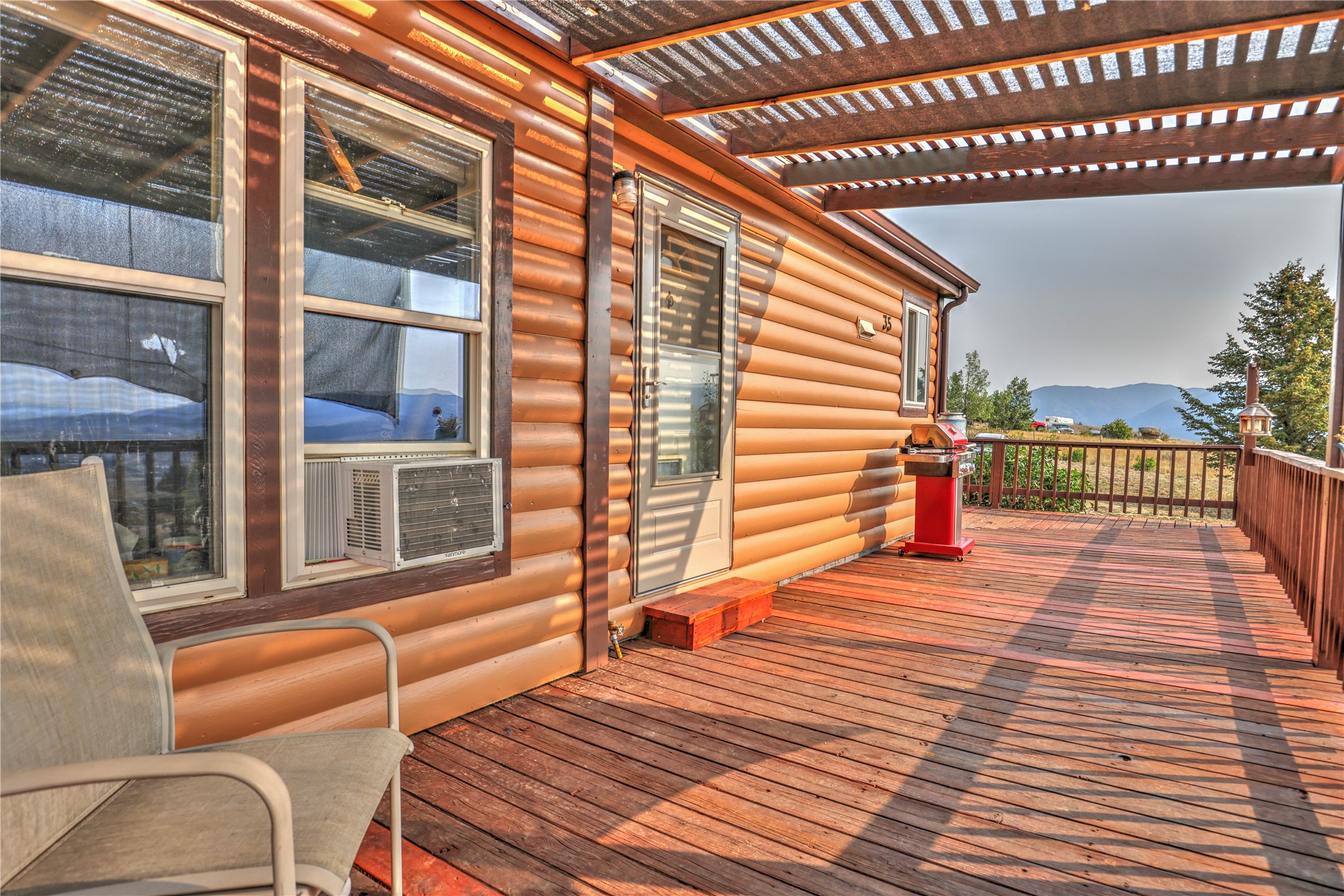 35 Hanging Wall Road