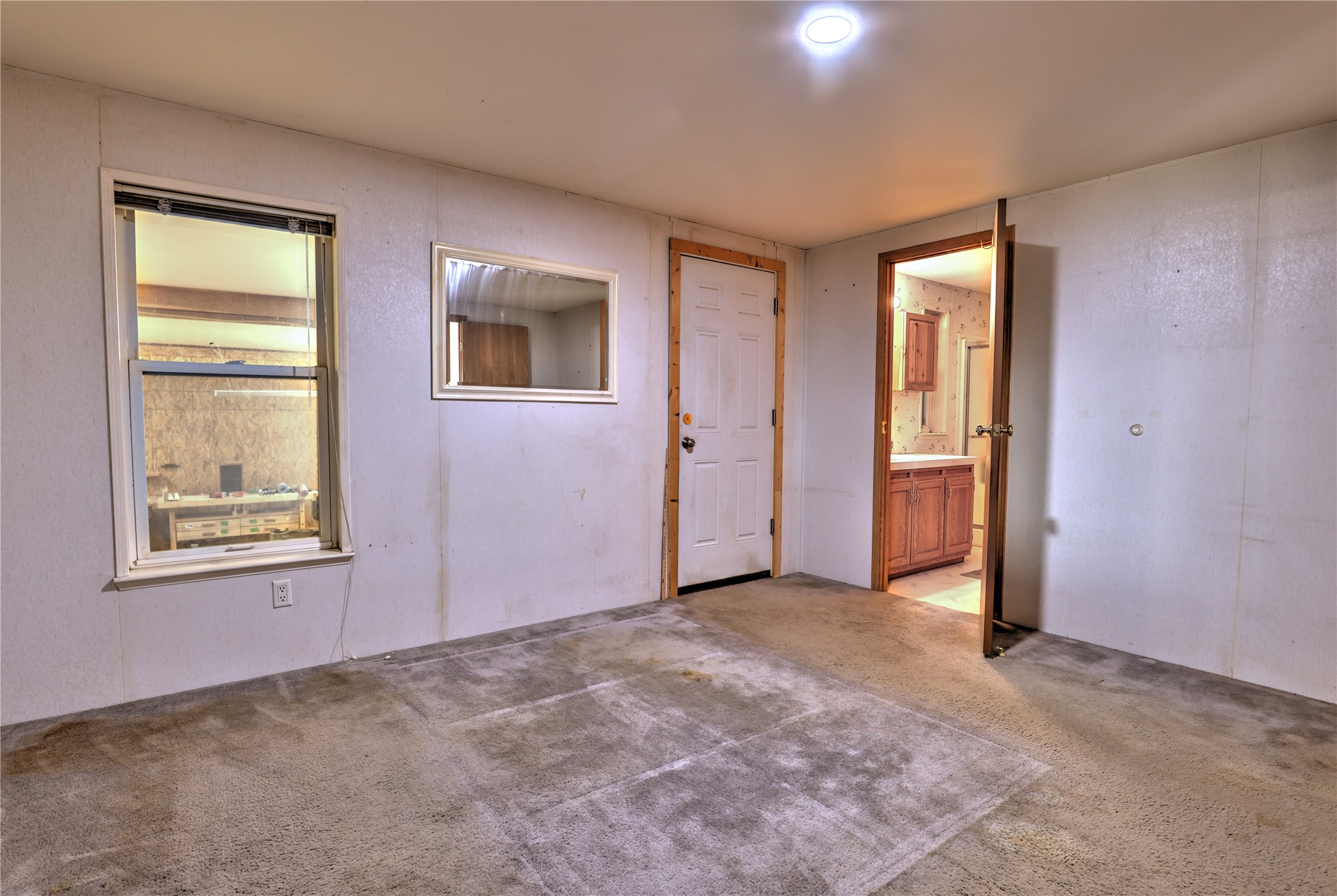 35 Hanging Wall Road