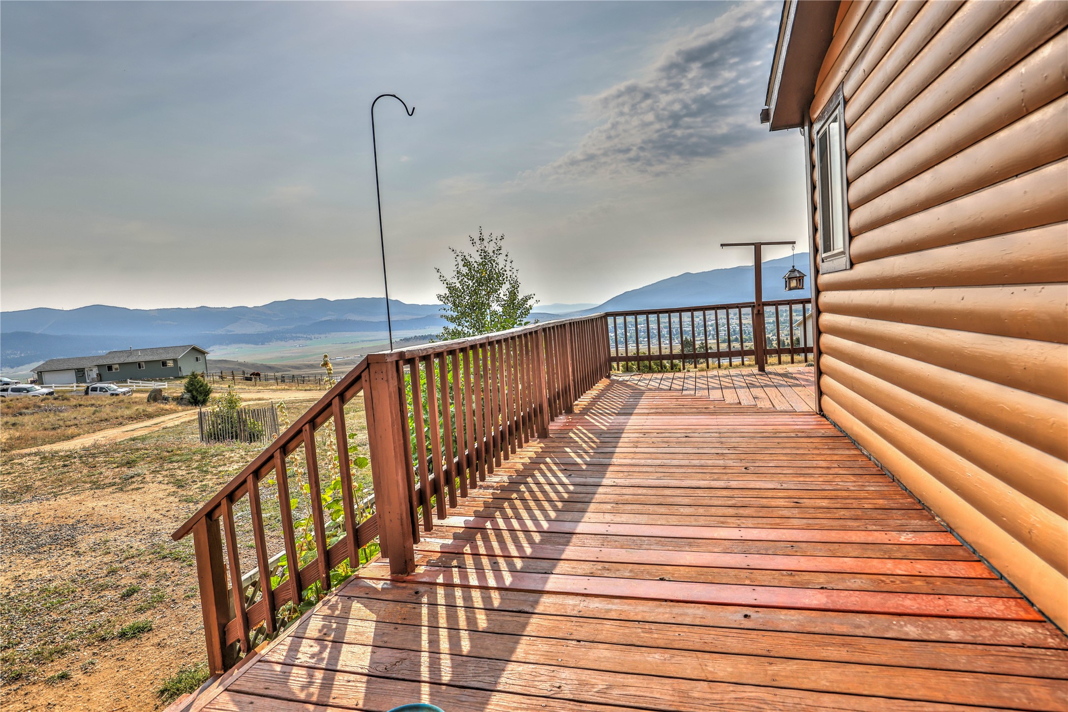 35 Hanging Wall Road