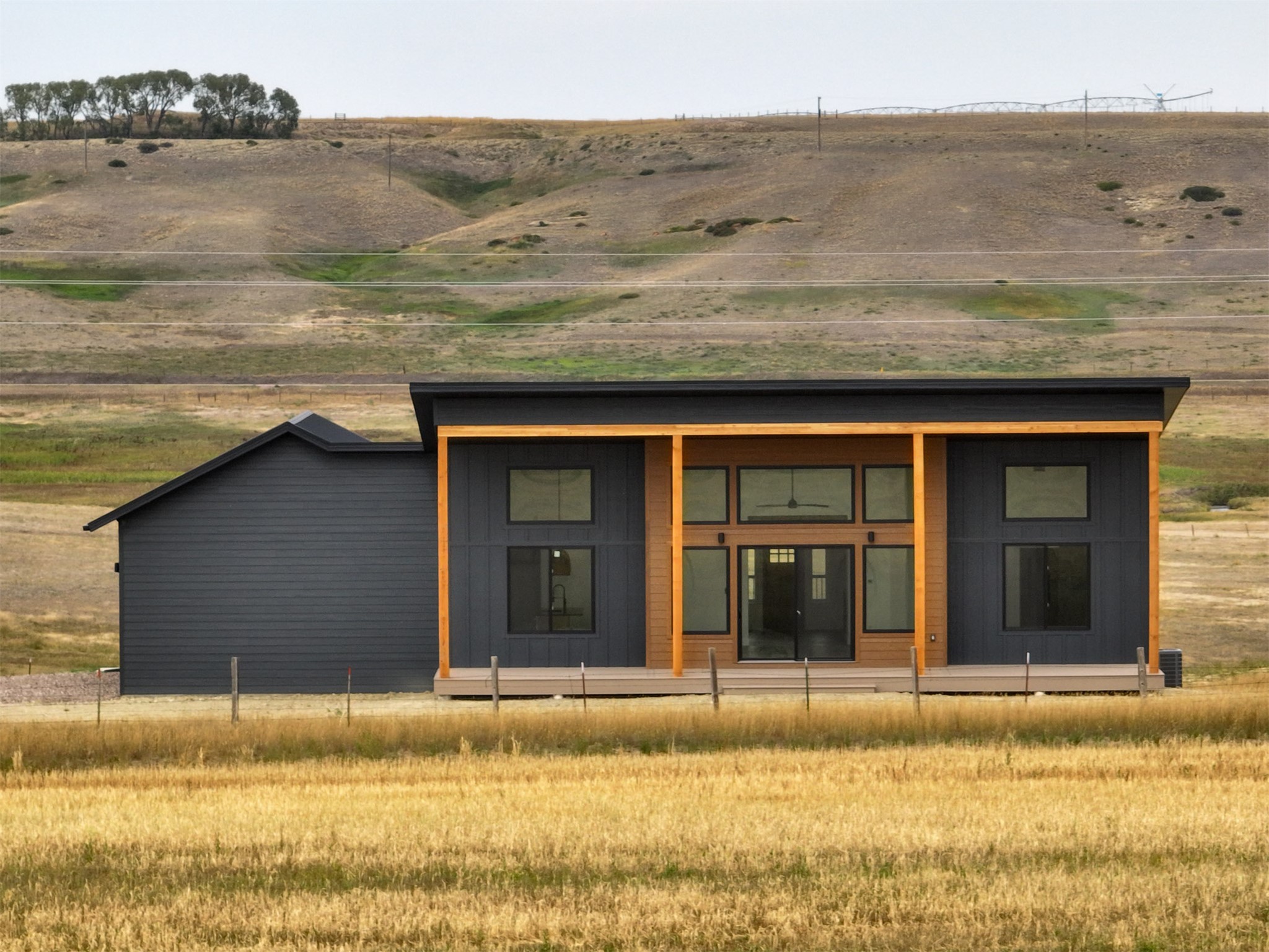 406 2nd Road SW