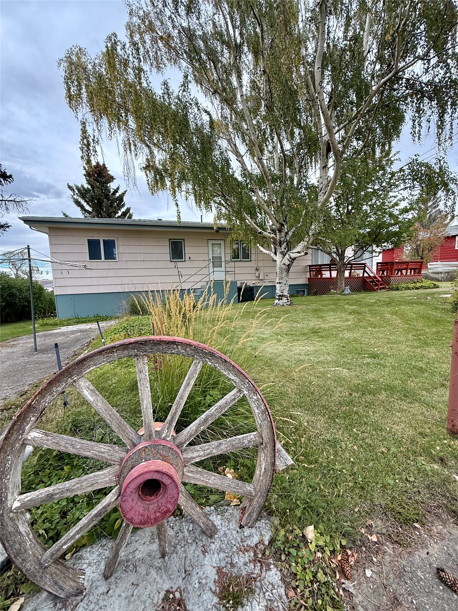 233 4th Avenue SW