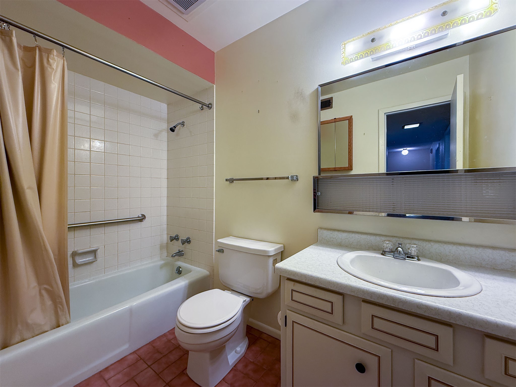 1200 32nd Street S 22