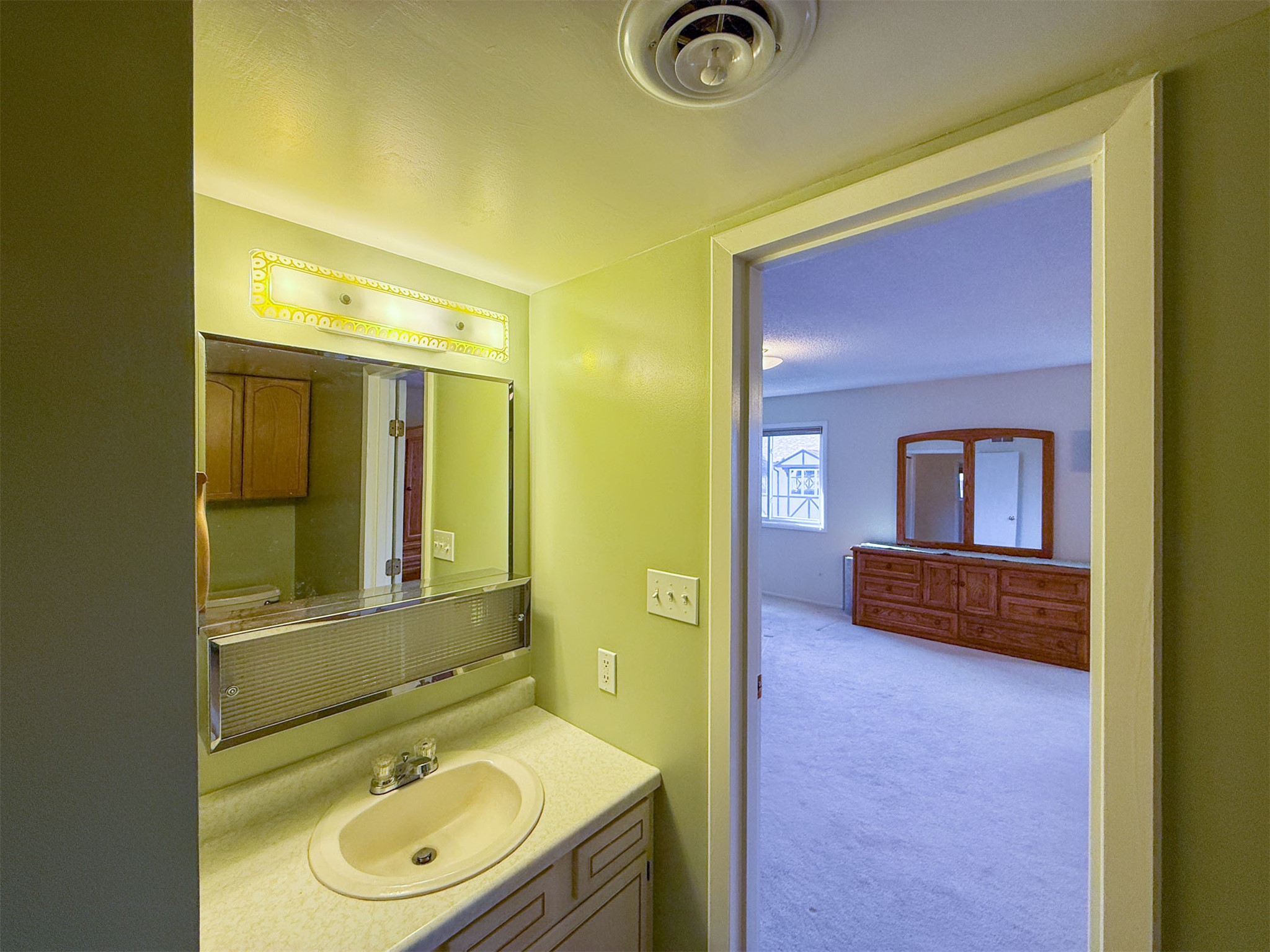 1200 32nd Street S 22