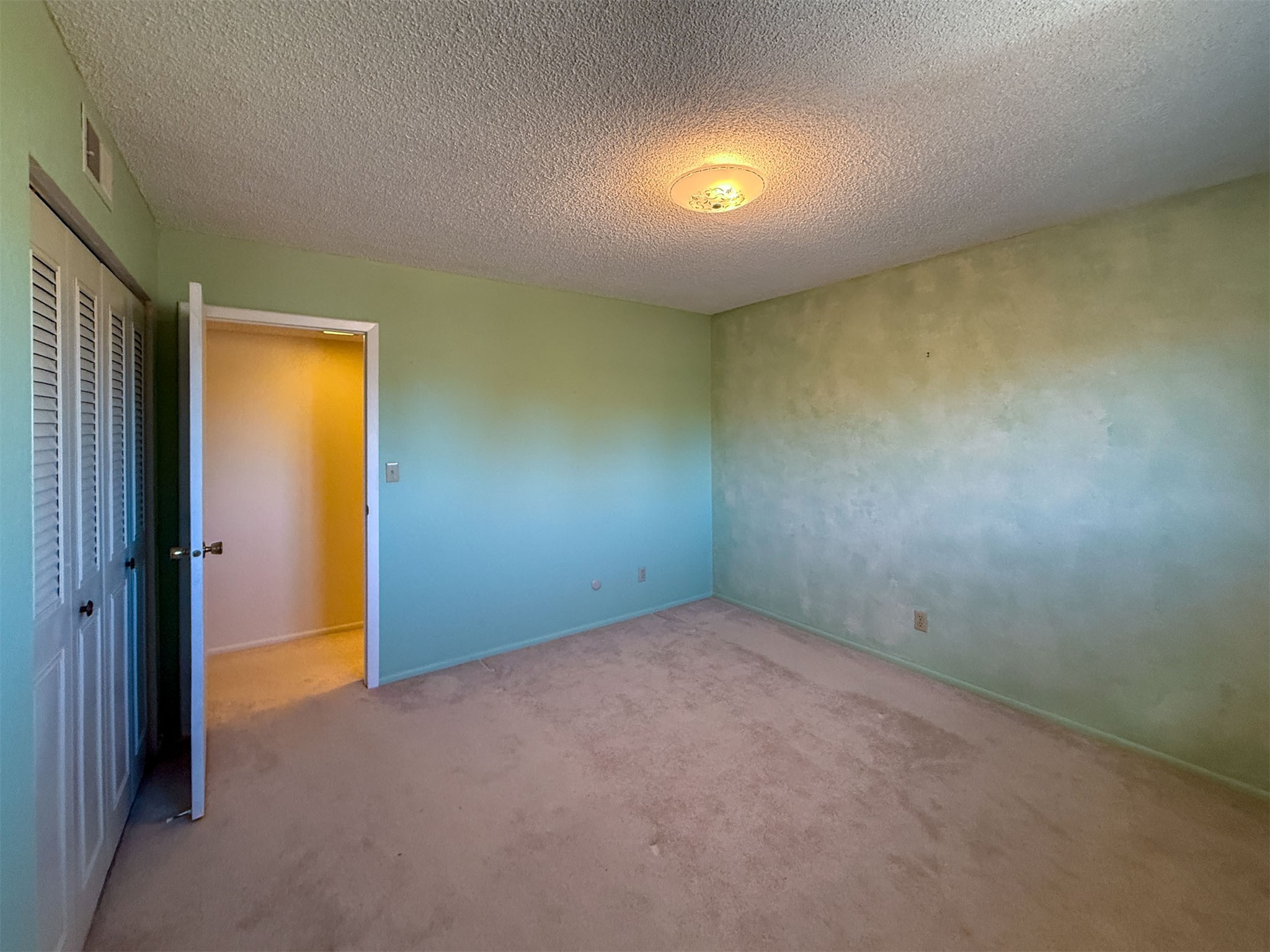 1200 32nd Street S 22