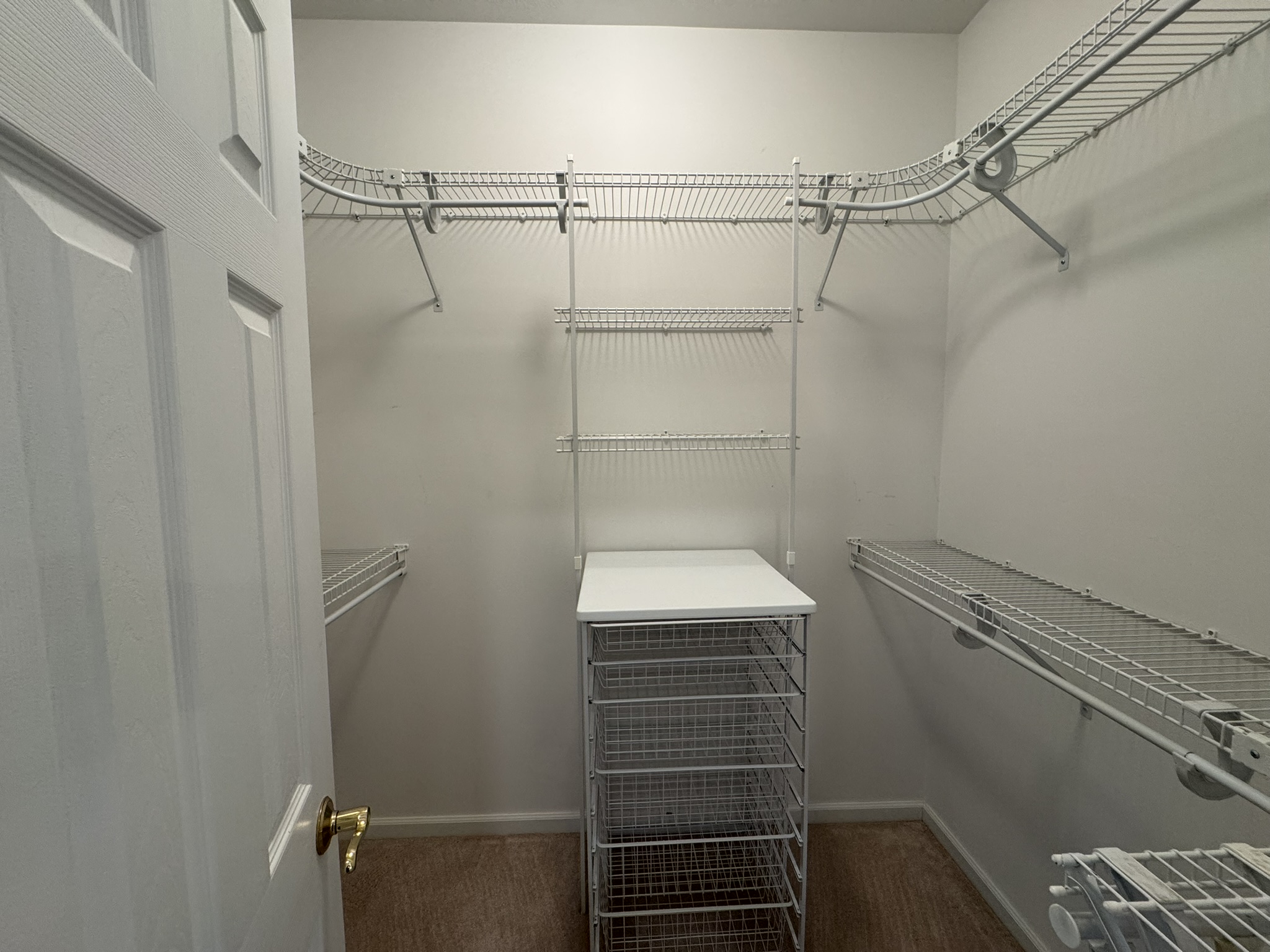 952 Valley View Drive