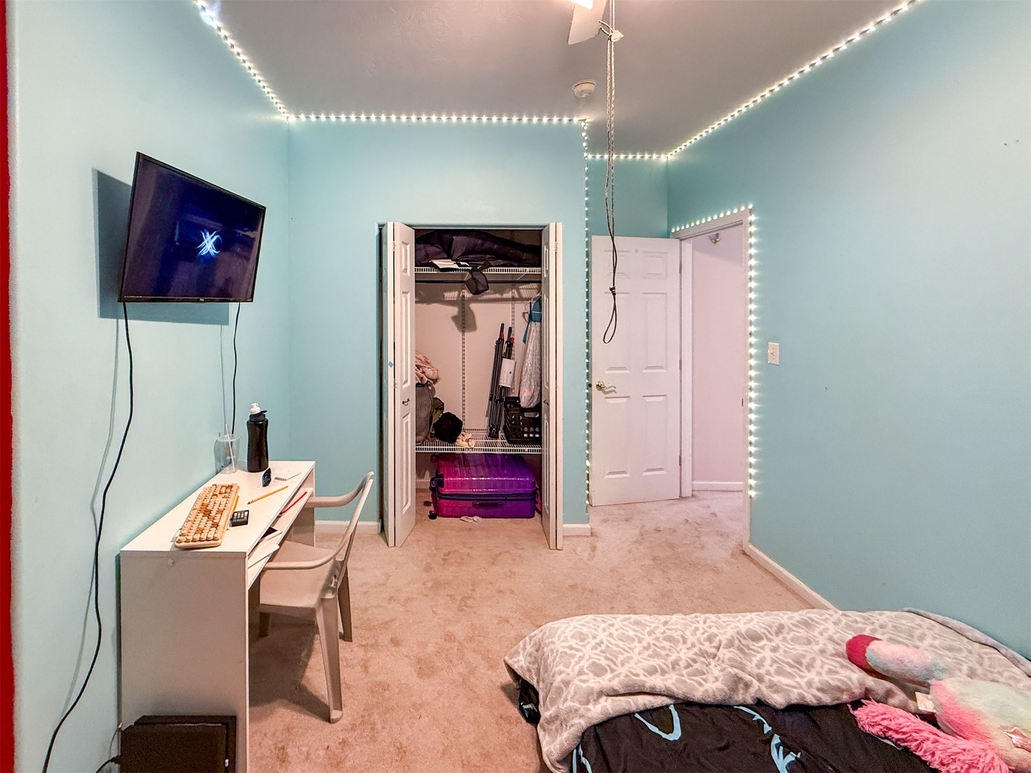 952 Valley View Drive