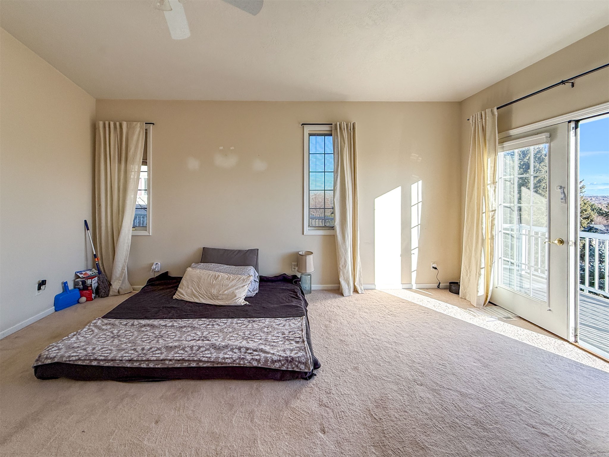 952 Valley View Drive