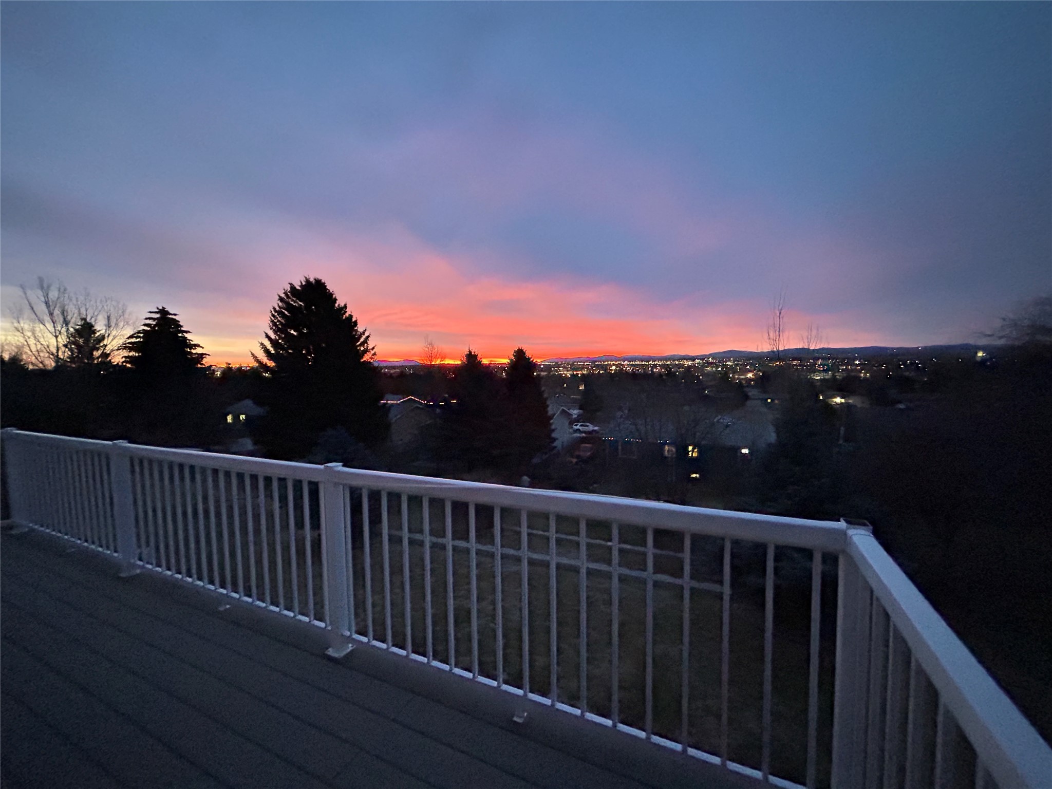 952 Valley View Drive