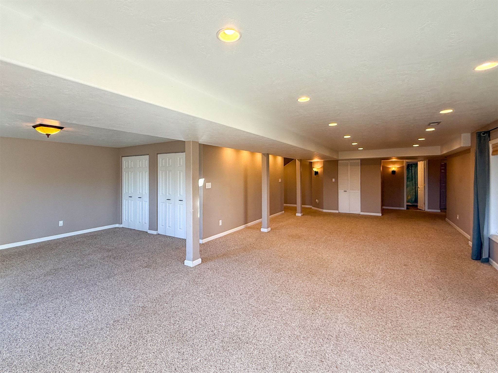 952 Valley View Drive