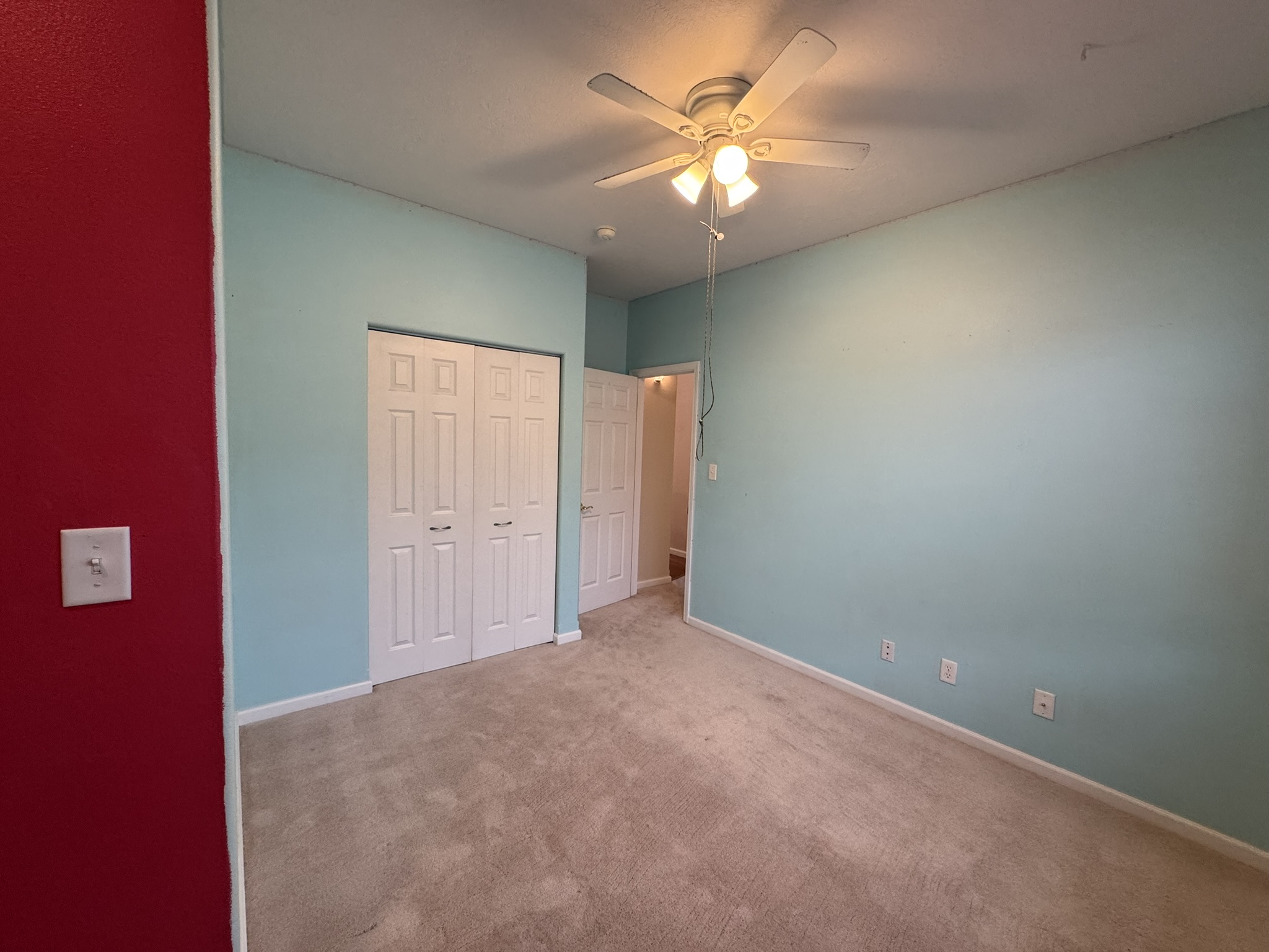 952 Valley View Drive