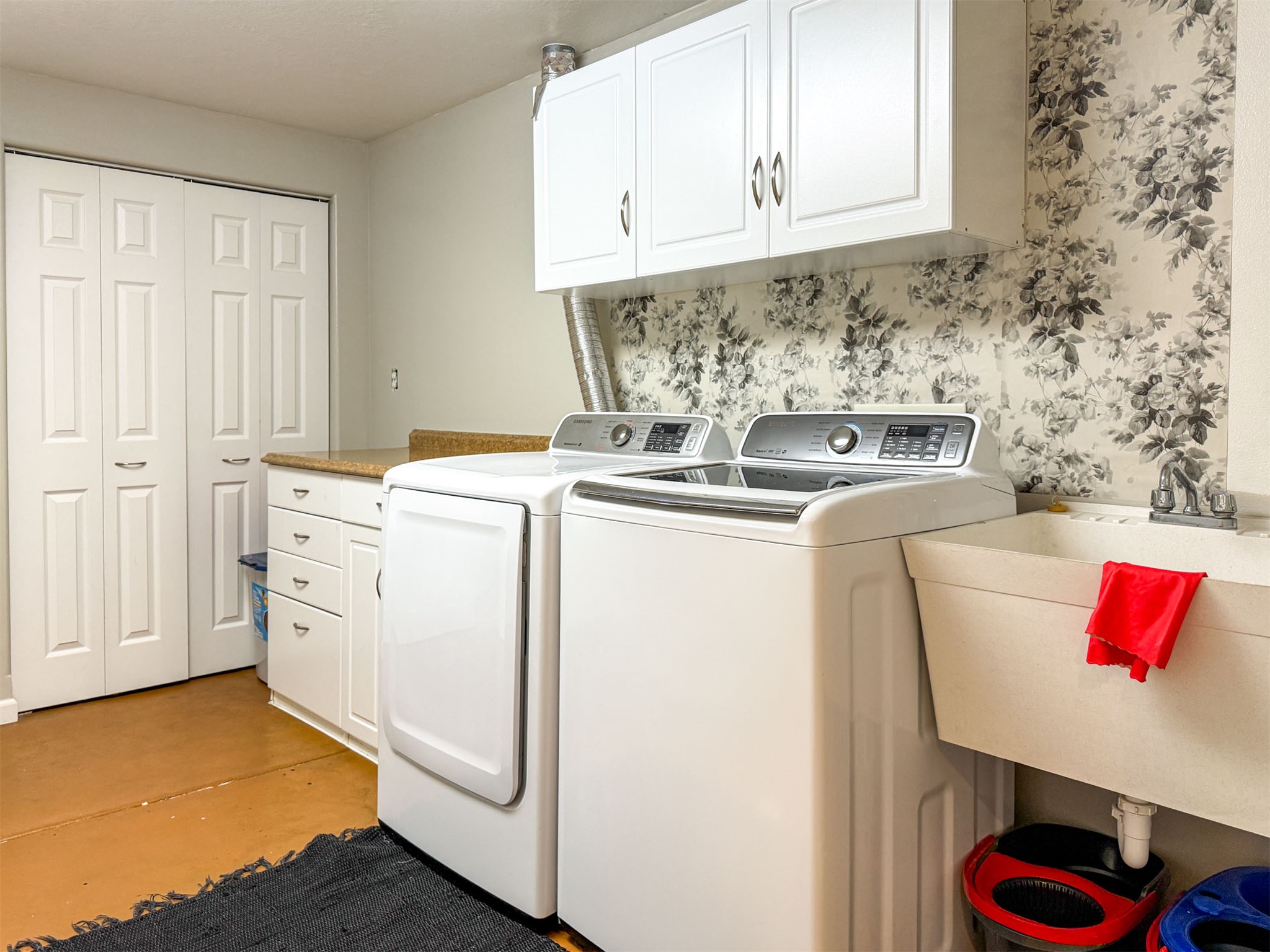 952 Valley View Drive