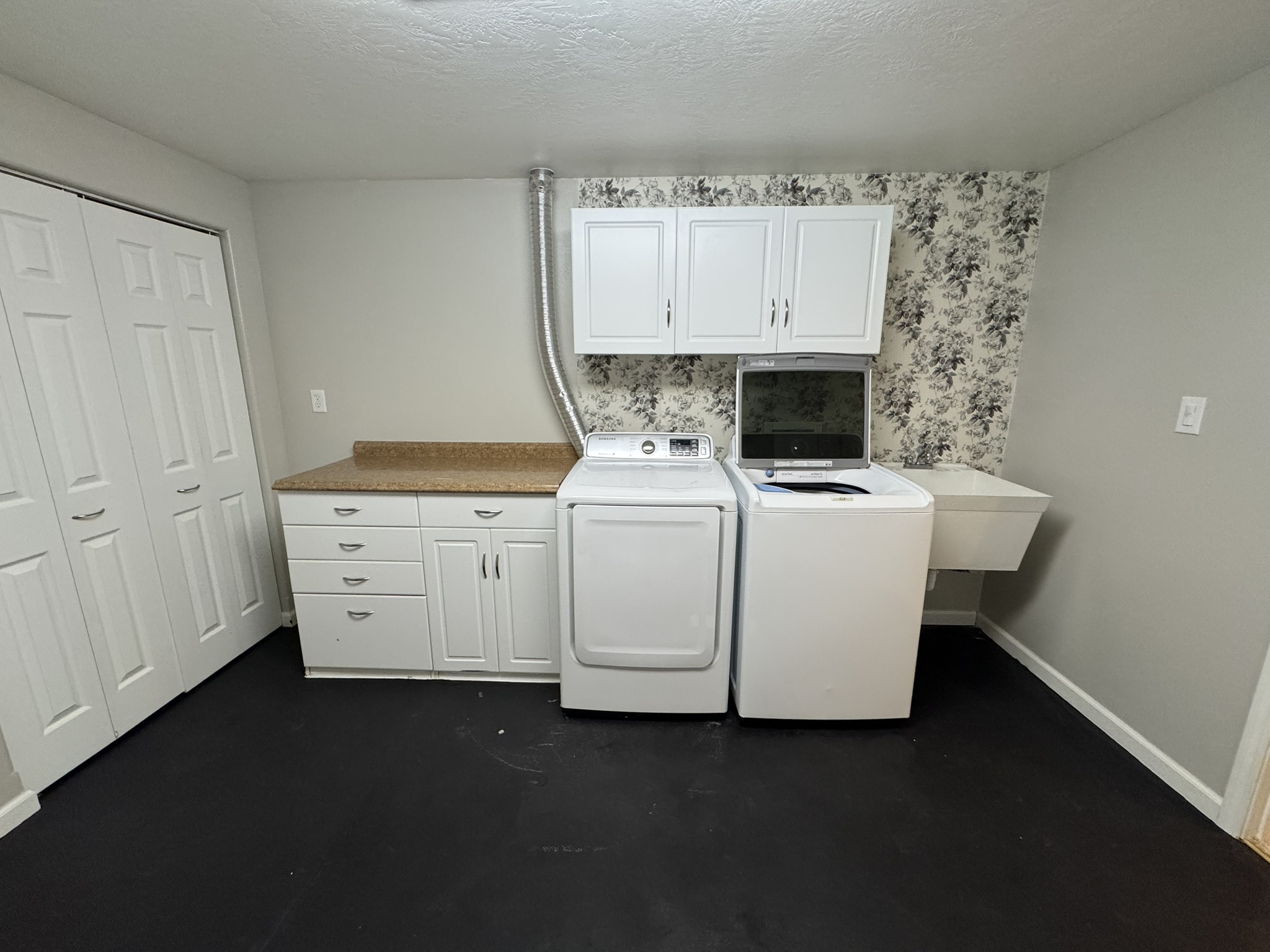 952 Valley View Drive