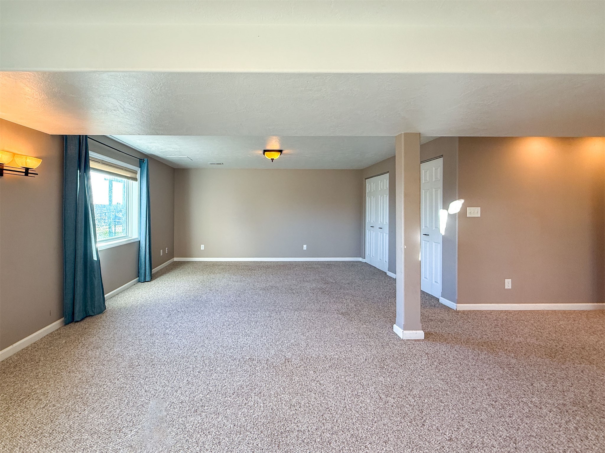 952 Valley View Drive