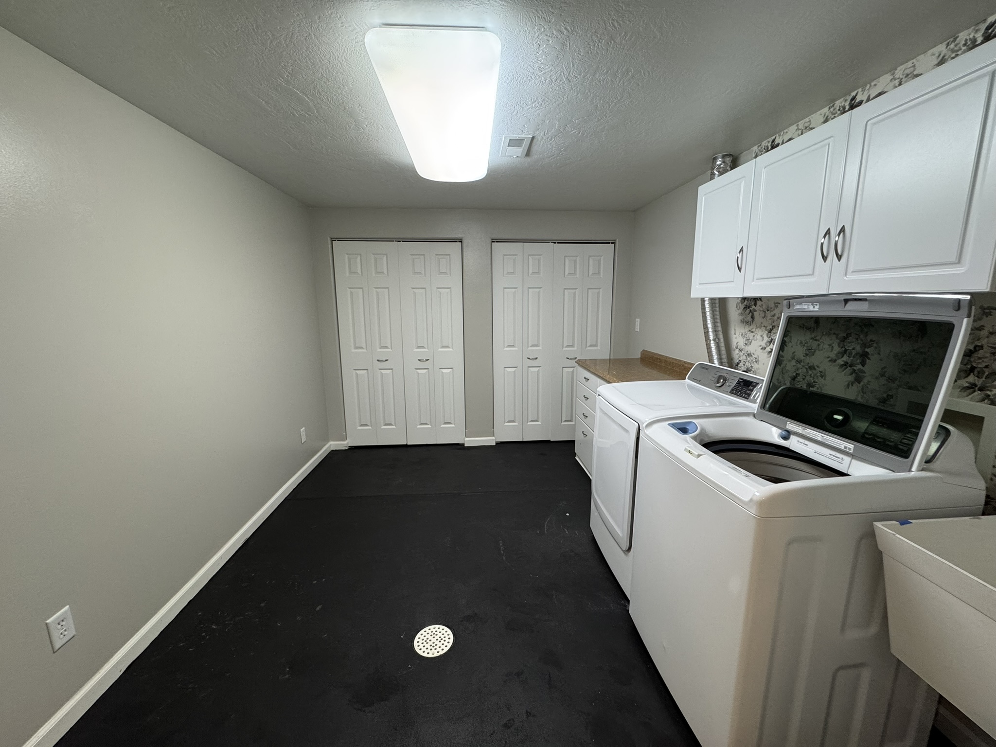 952 Valley View Drive