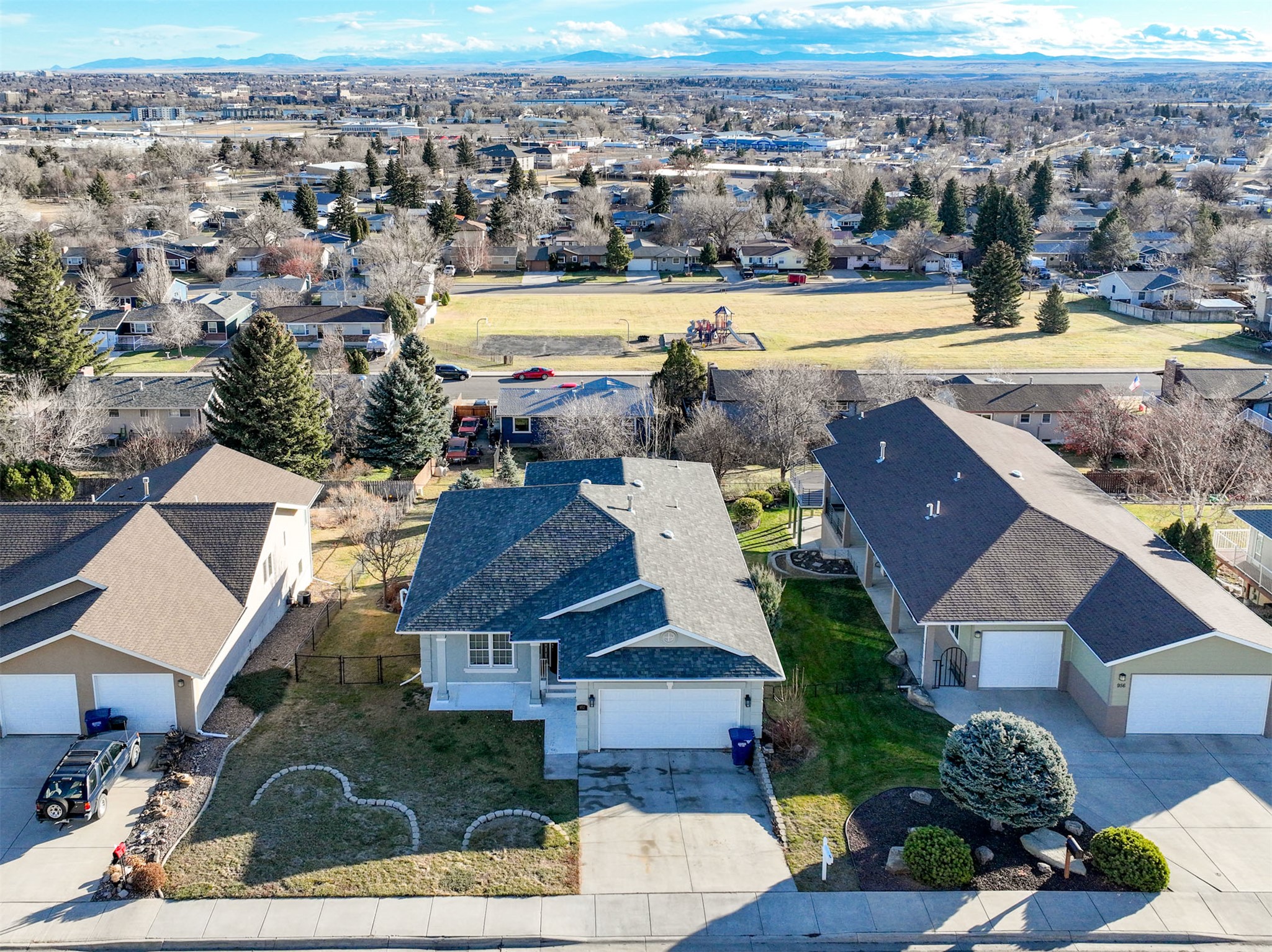 952 Valley View Drive