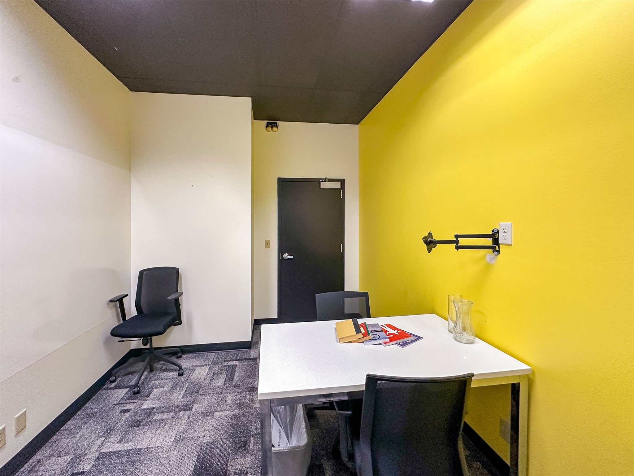 410 Central Avenue 100