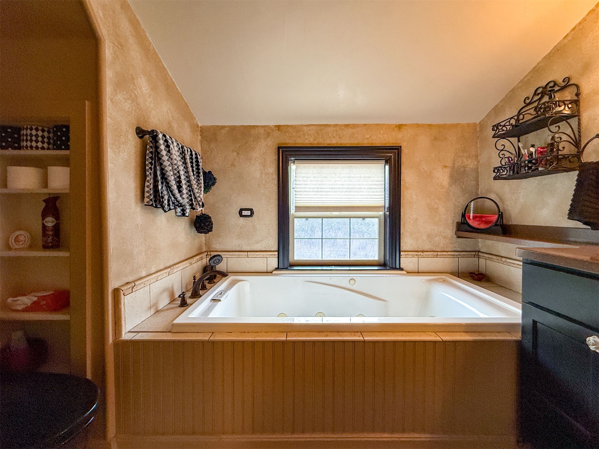 1485 E Highwood Road