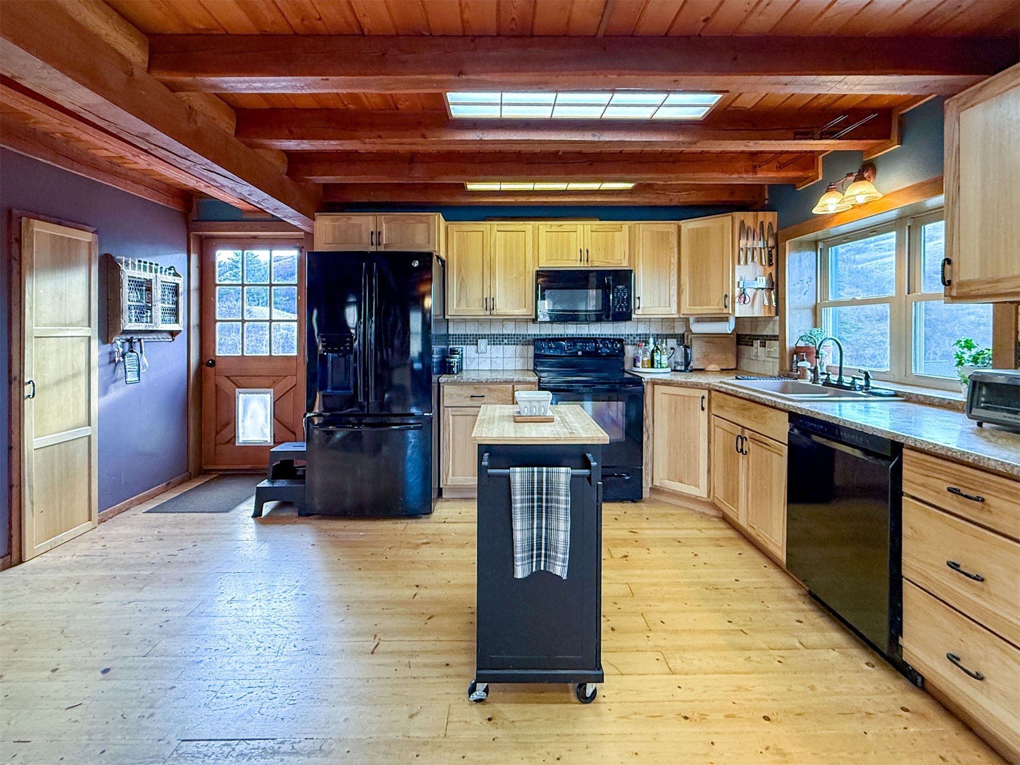 1485 E Highwood Road