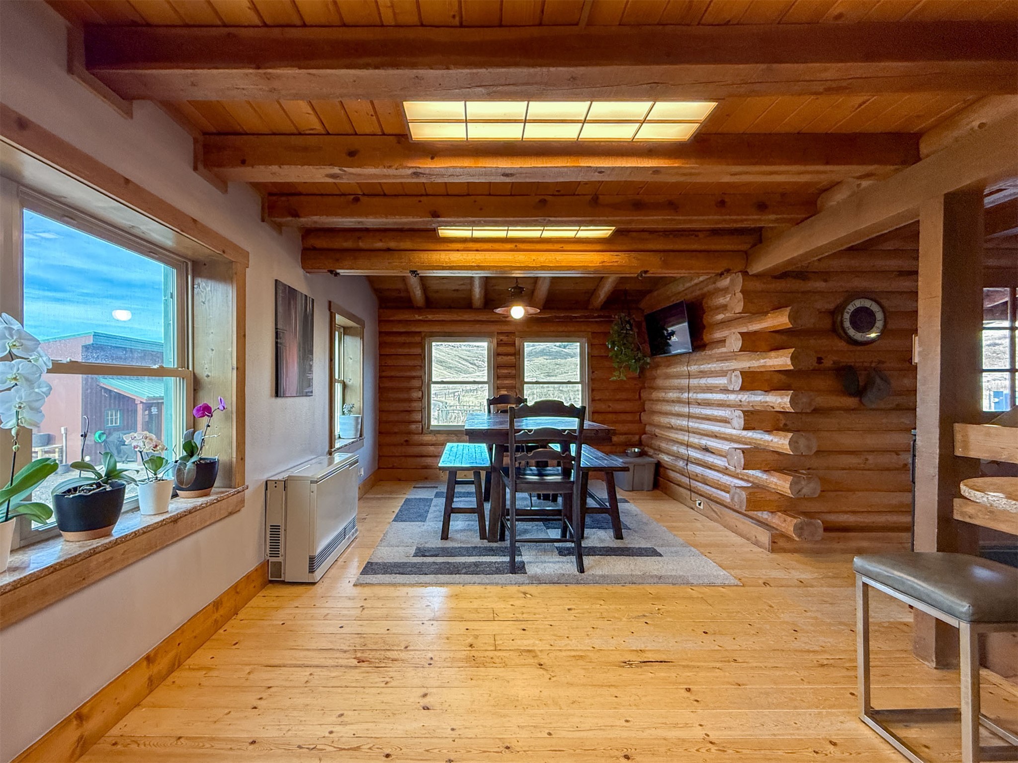 1485 E Highwood Road