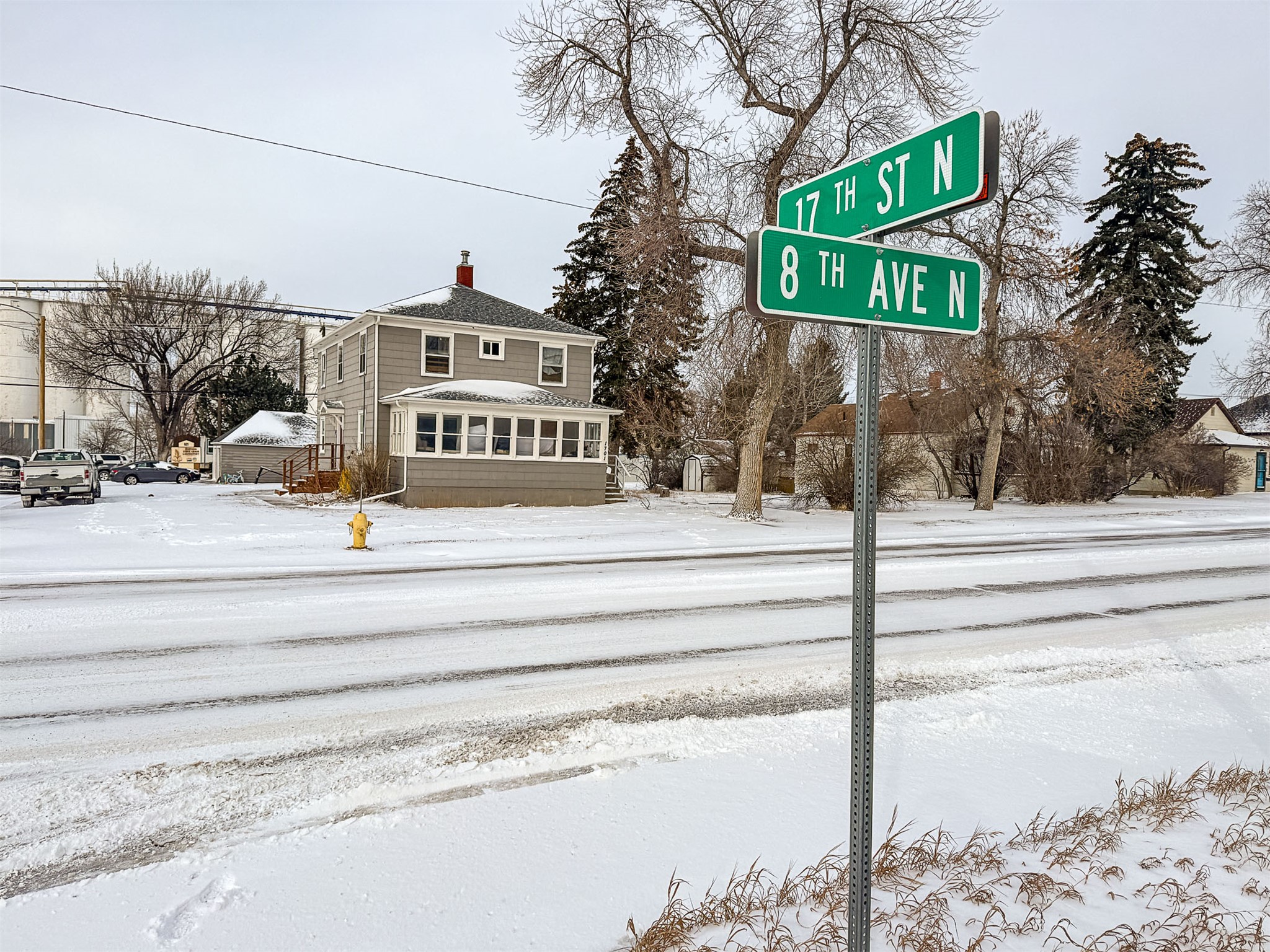 1701 8th Avenue N
