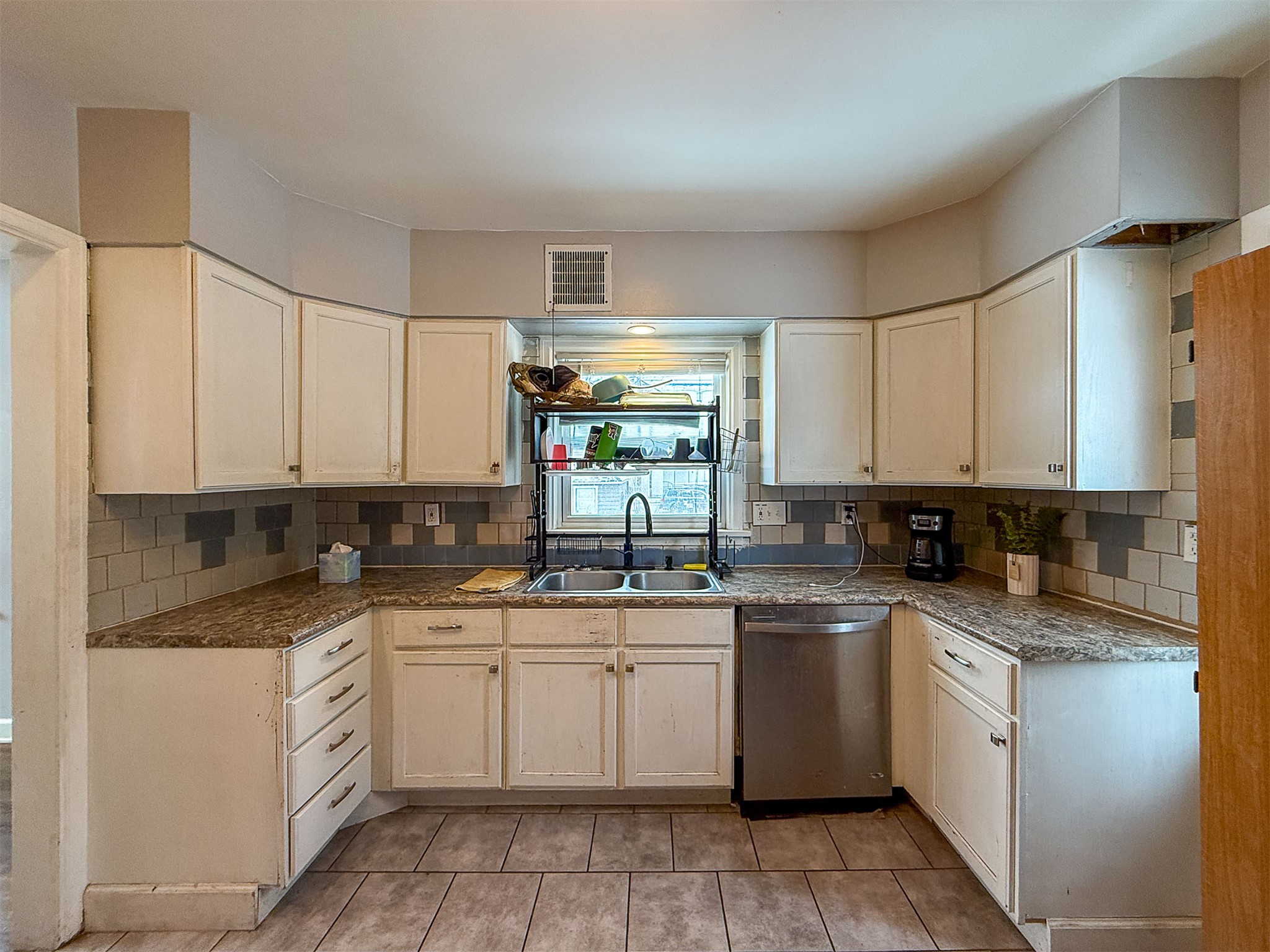 1701 8th Avenue N
