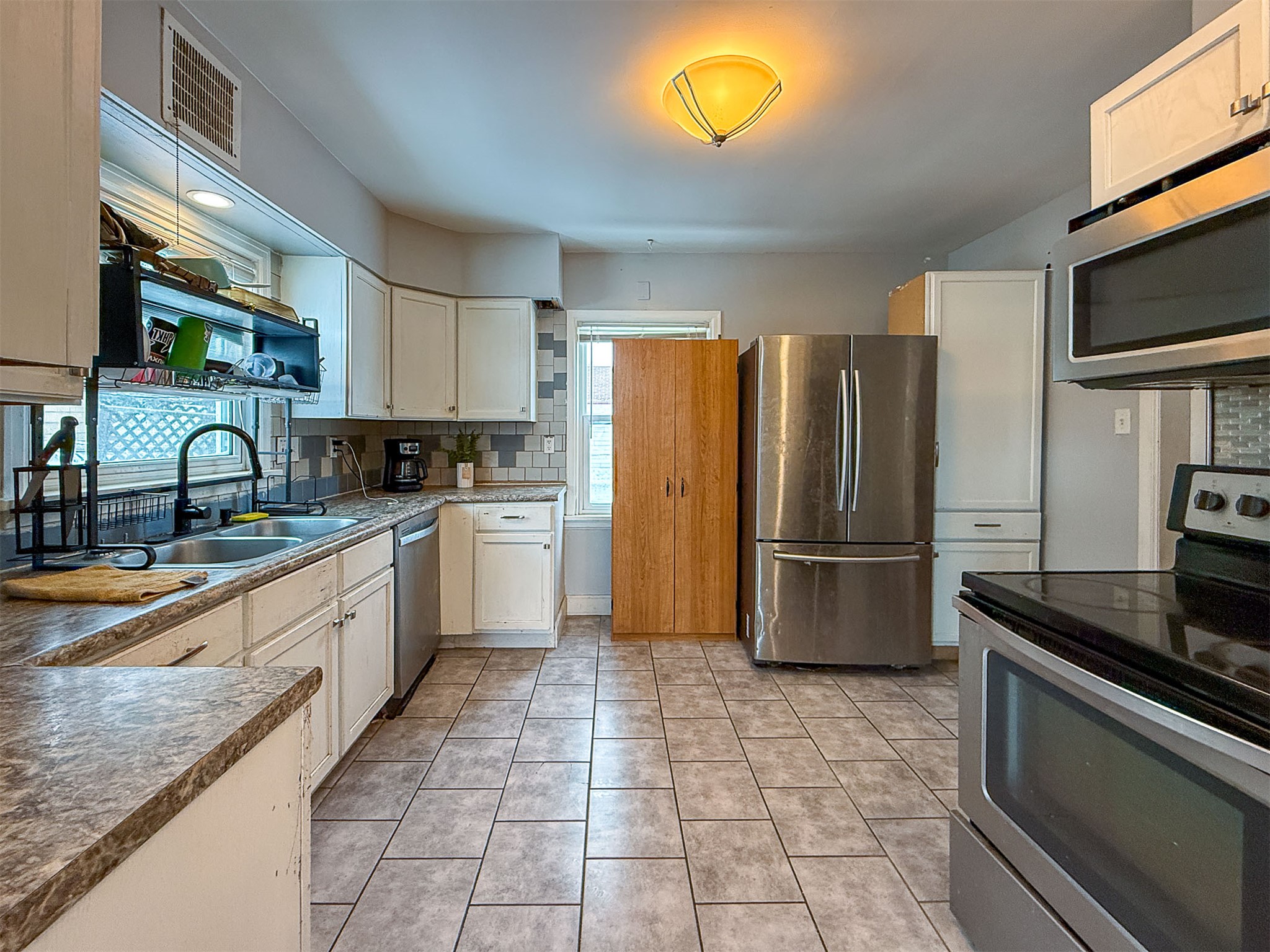 1701 8th Avenue N