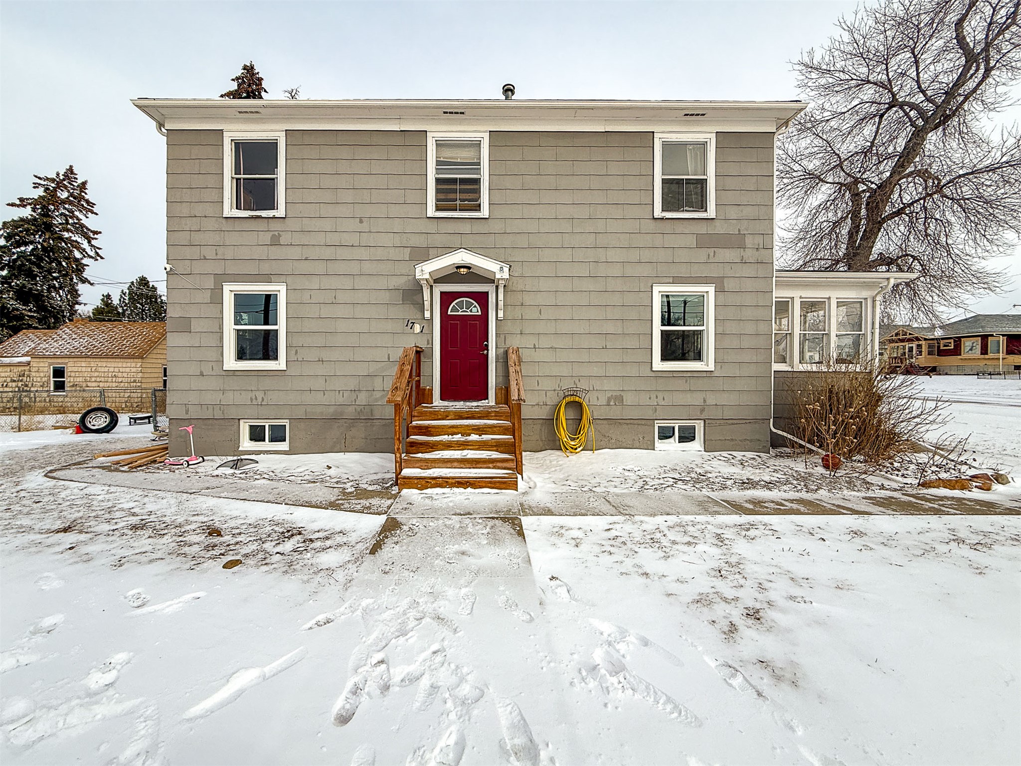 1701 8th Avenue N