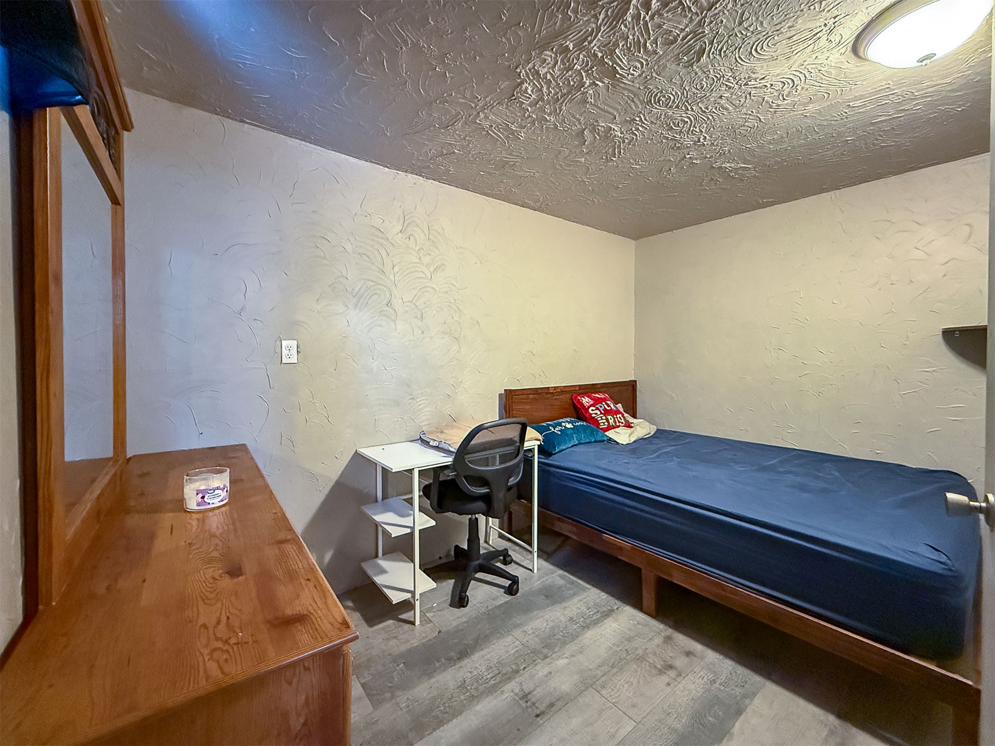 1701 8th Avenue N