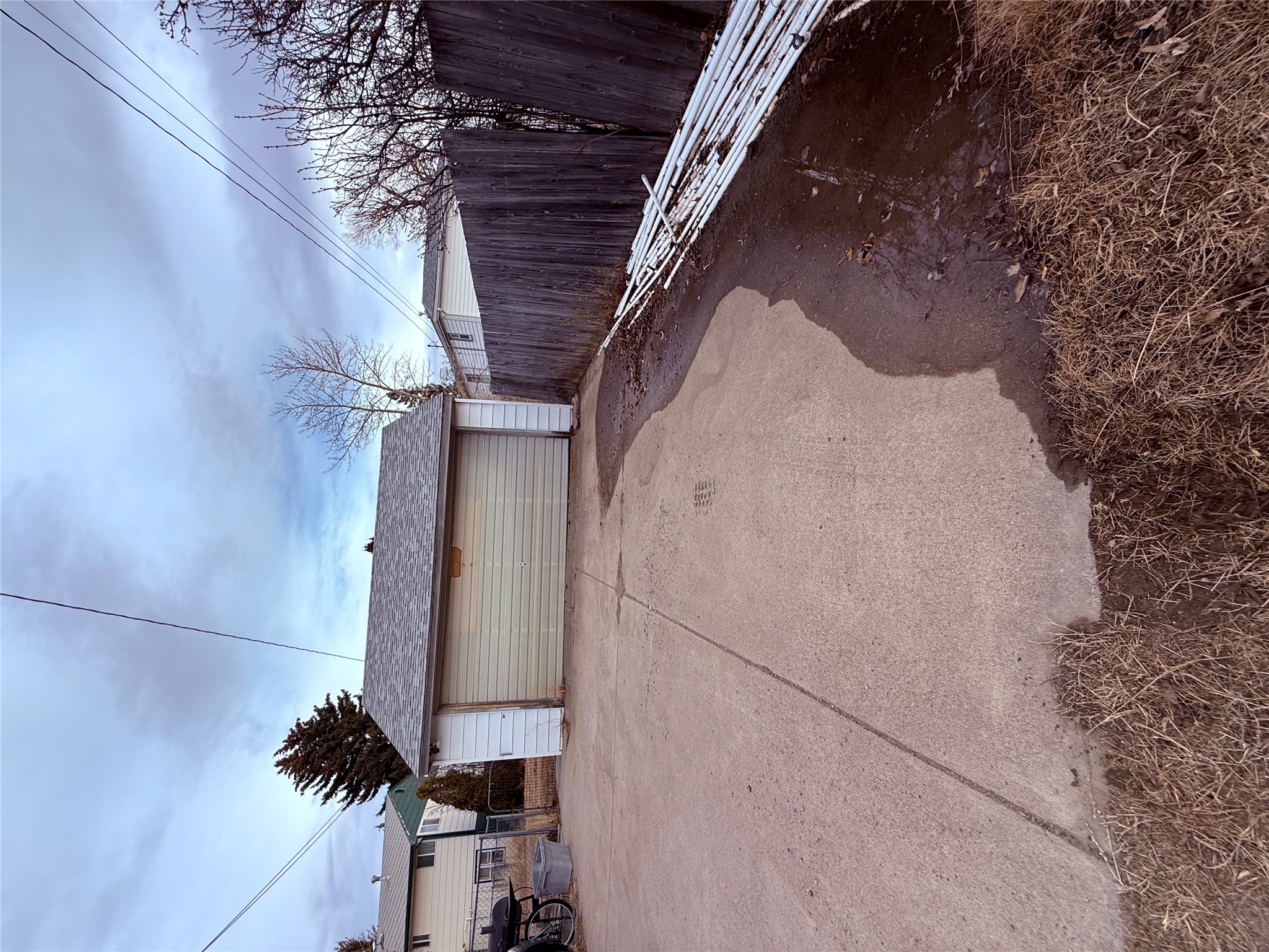 236 4th Avenue SW