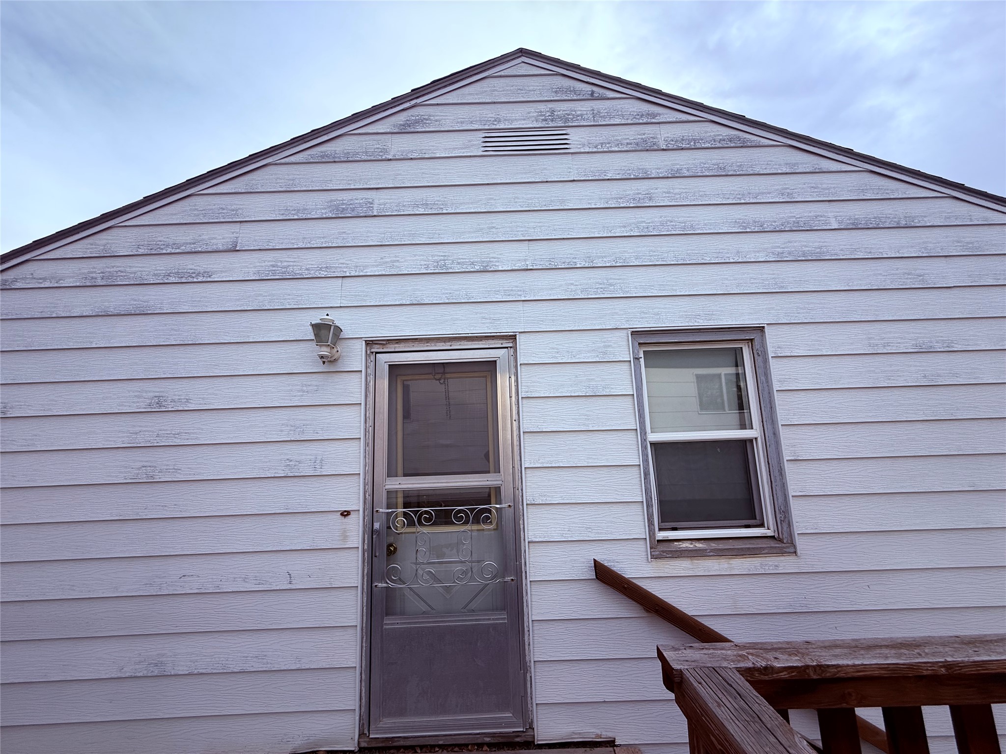 236 4th Avenue SW